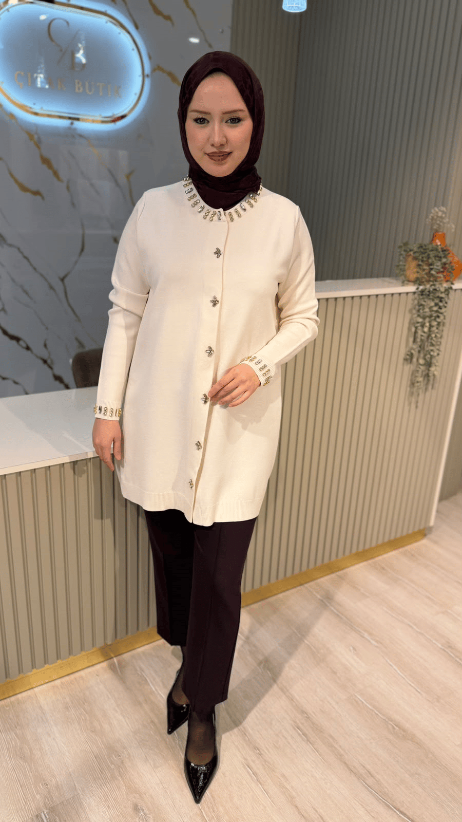 TIĞ TRİKO 21716 YAKASI TAŞLI RAYON CEKET- EKRU