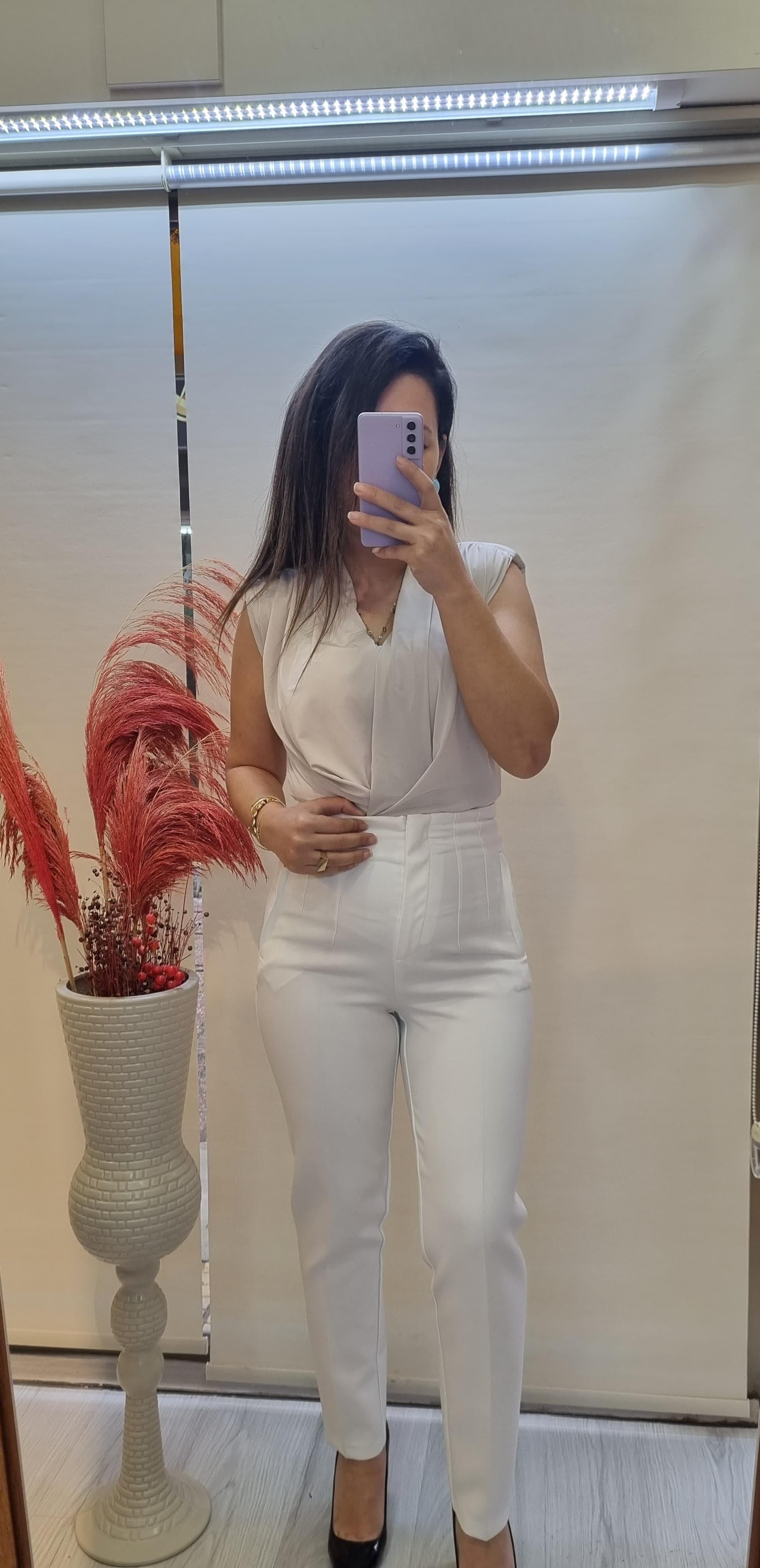 Kruvaze Yaka Bej Çıtçıtlı Body