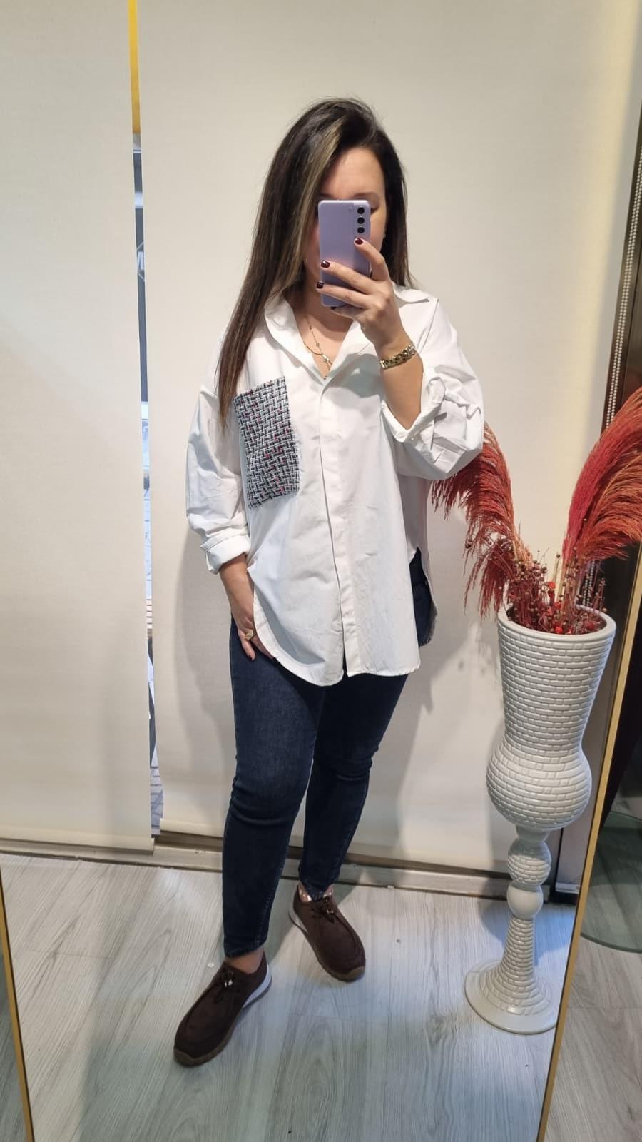 Tuvid Detaylı Tasarım At Nakışlı Oversize Gömlek 