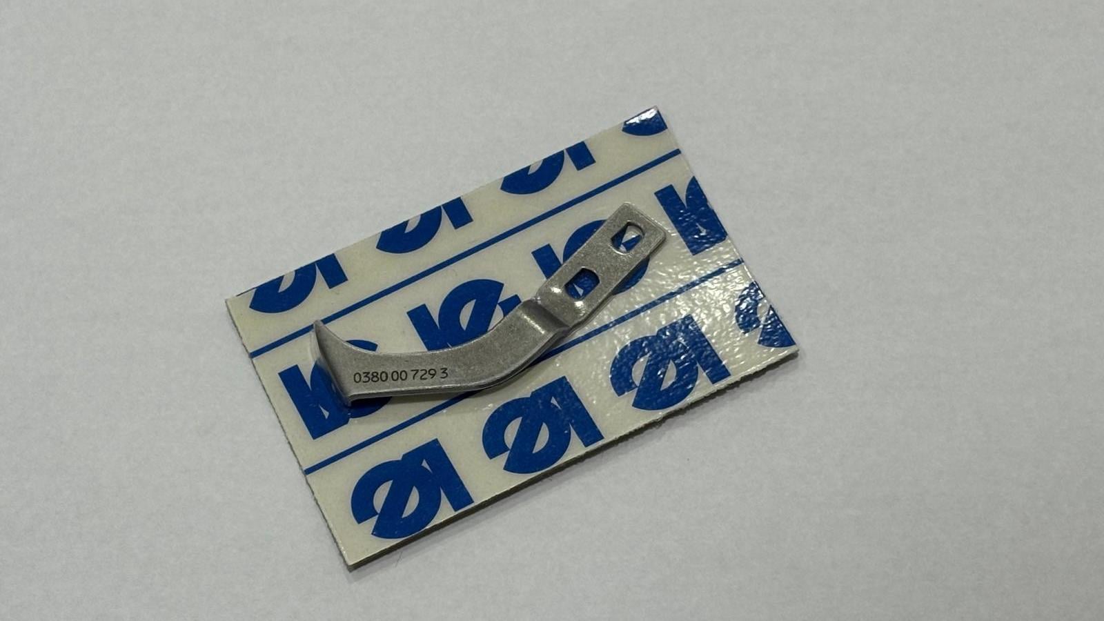 DÜRKOPP ADLER 0380 007 293 697 sleeve lining sewing machine  thread knife