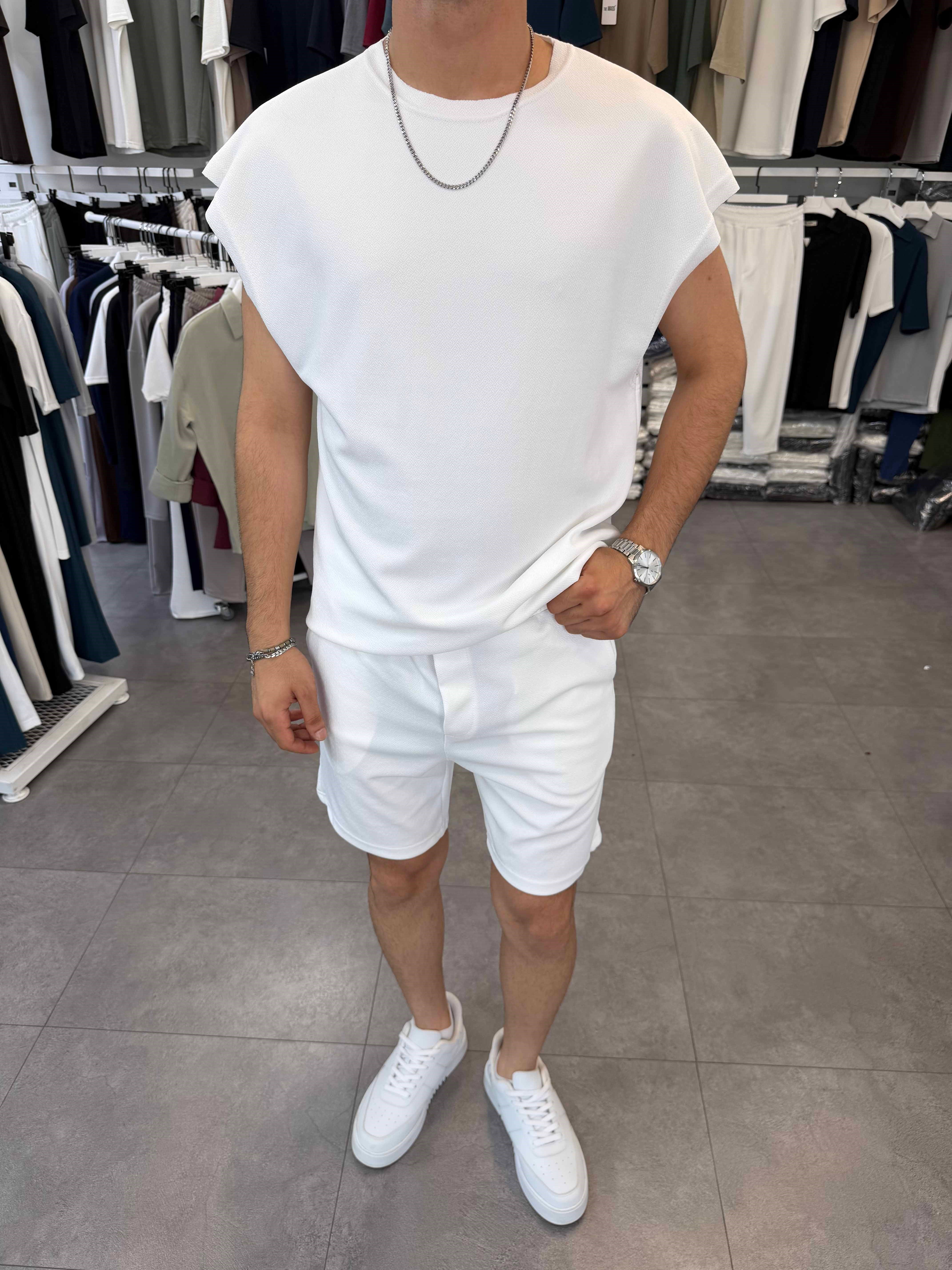Sıfırkol Şortlu Oversize Takım Beyaz