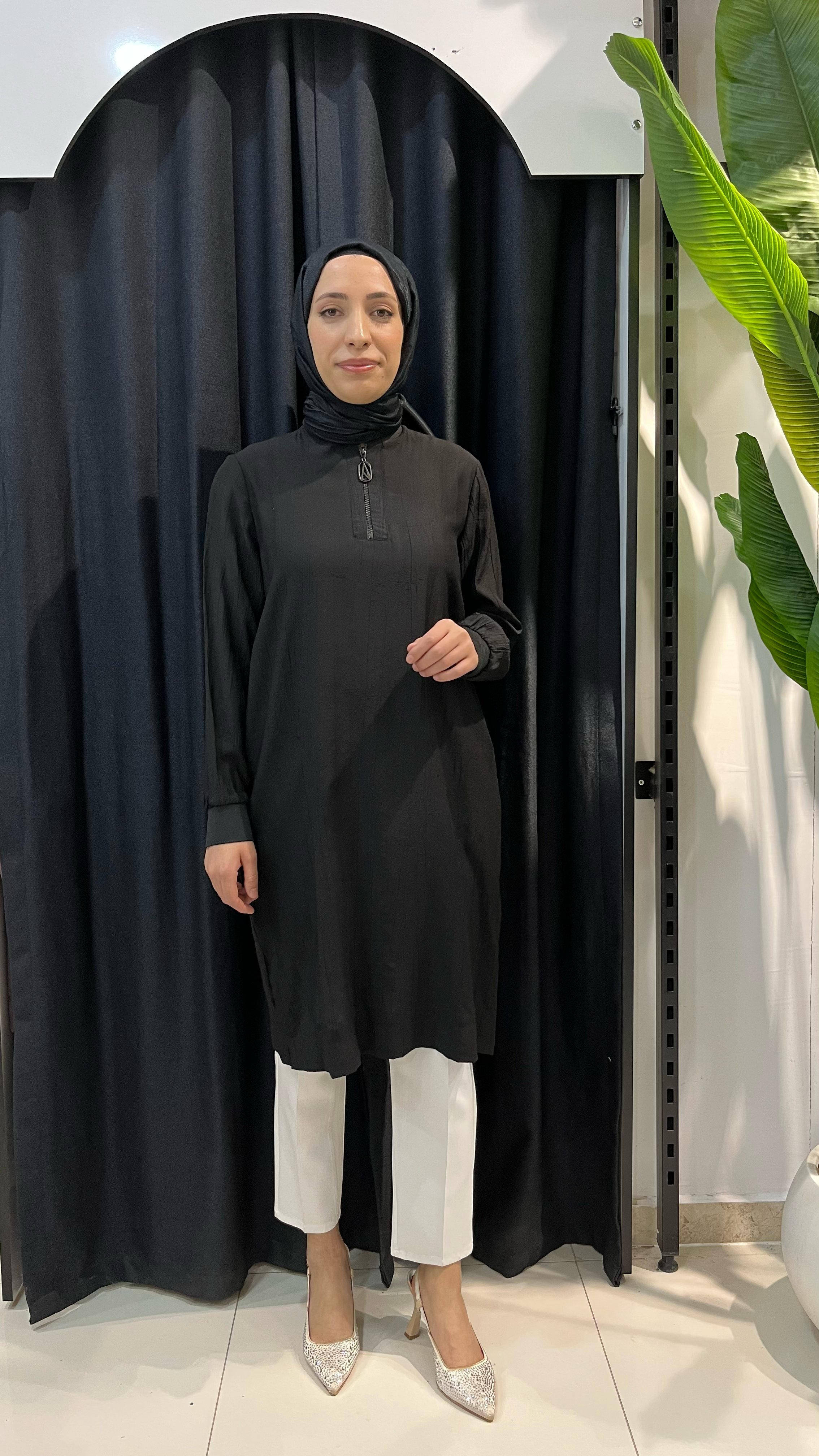 Armine Trend Çilek Kumaş Yarım Fermuarlı Tunik 26YT62 Siyah