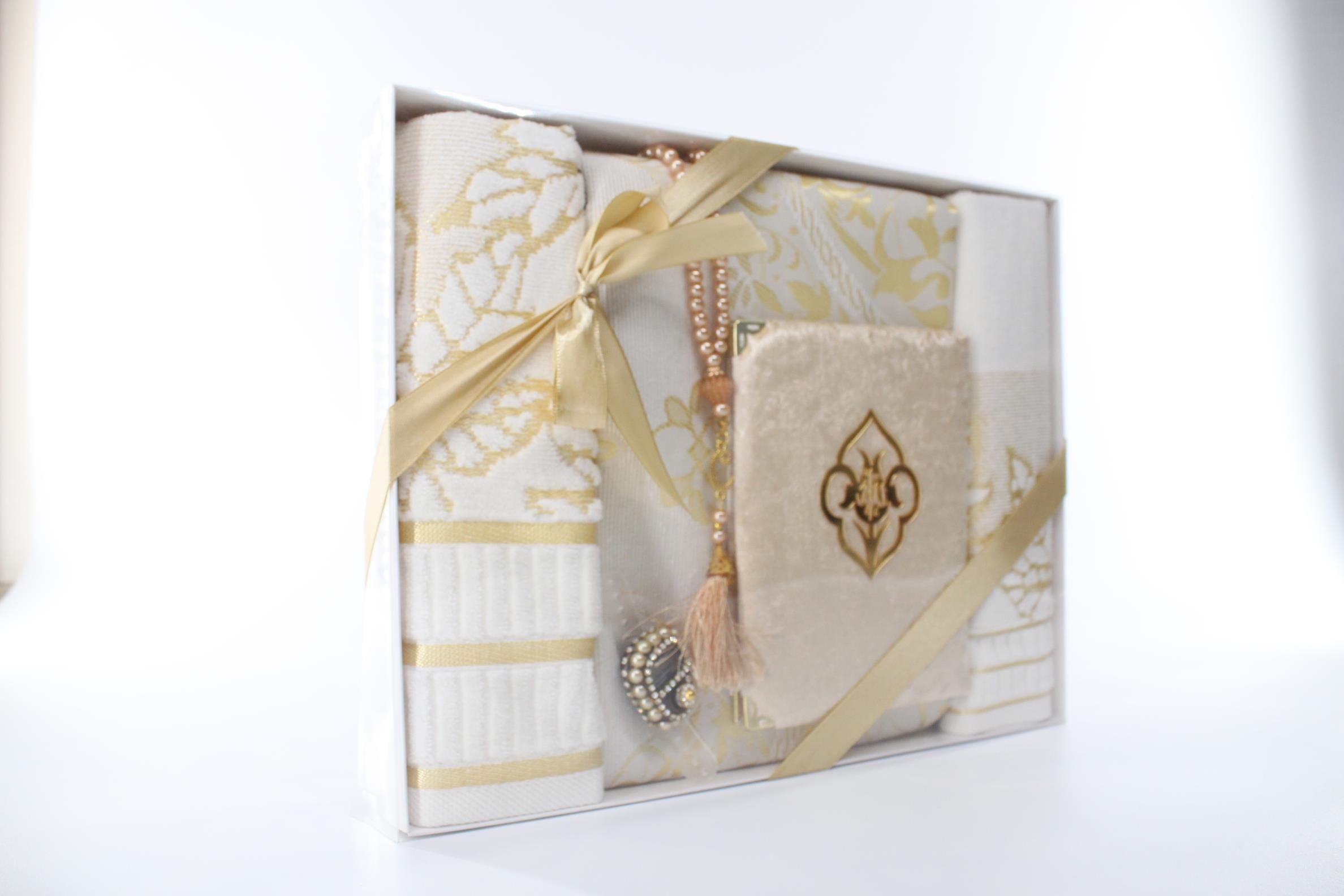 Hac Umre Hediyelikleri - TAM Havlulu SET - GOLDHac Umre Hediyelikleri ve Mevlüt Hediyelik Seti