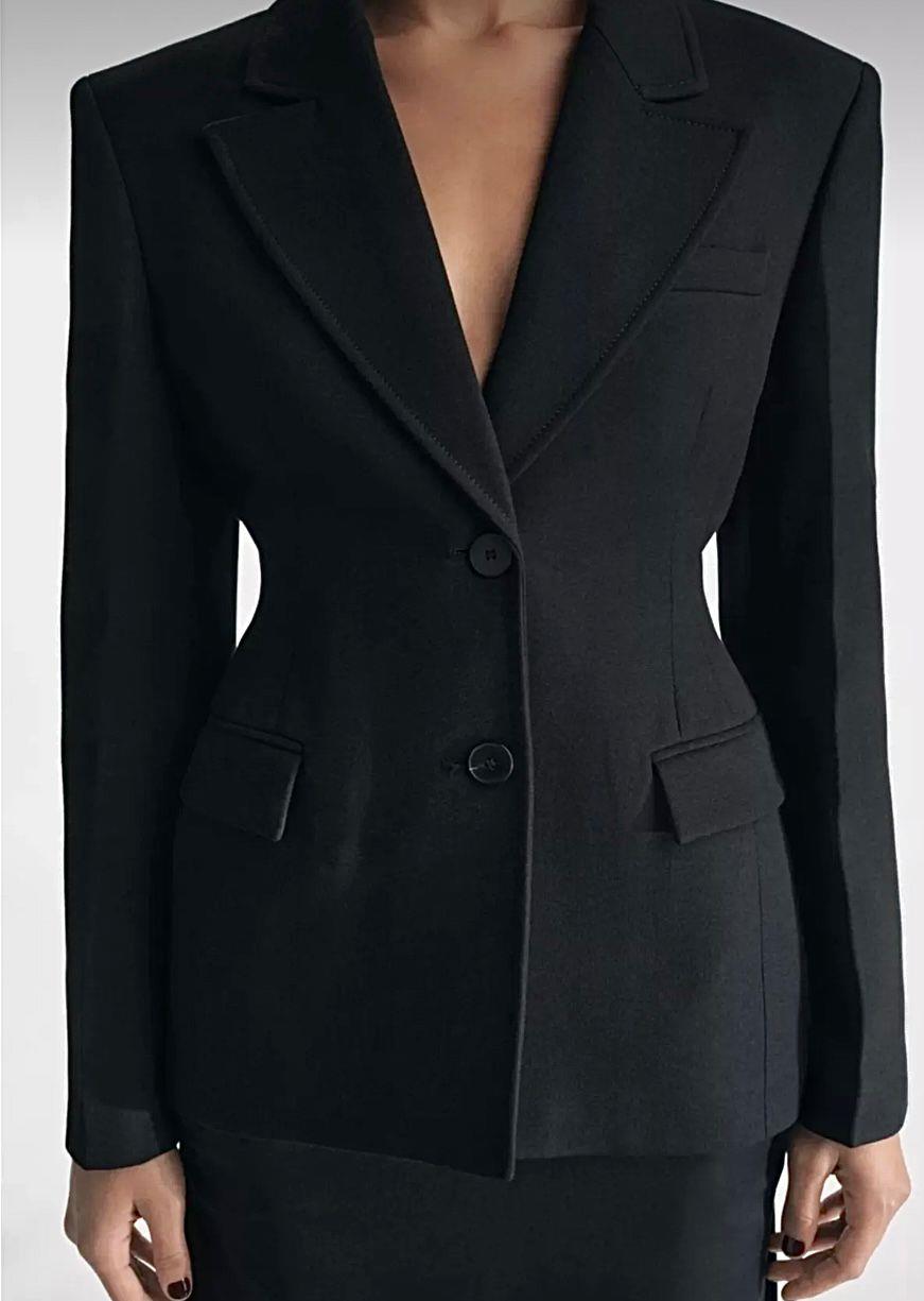 Siyah Bele Oturan Blazer Ceket 