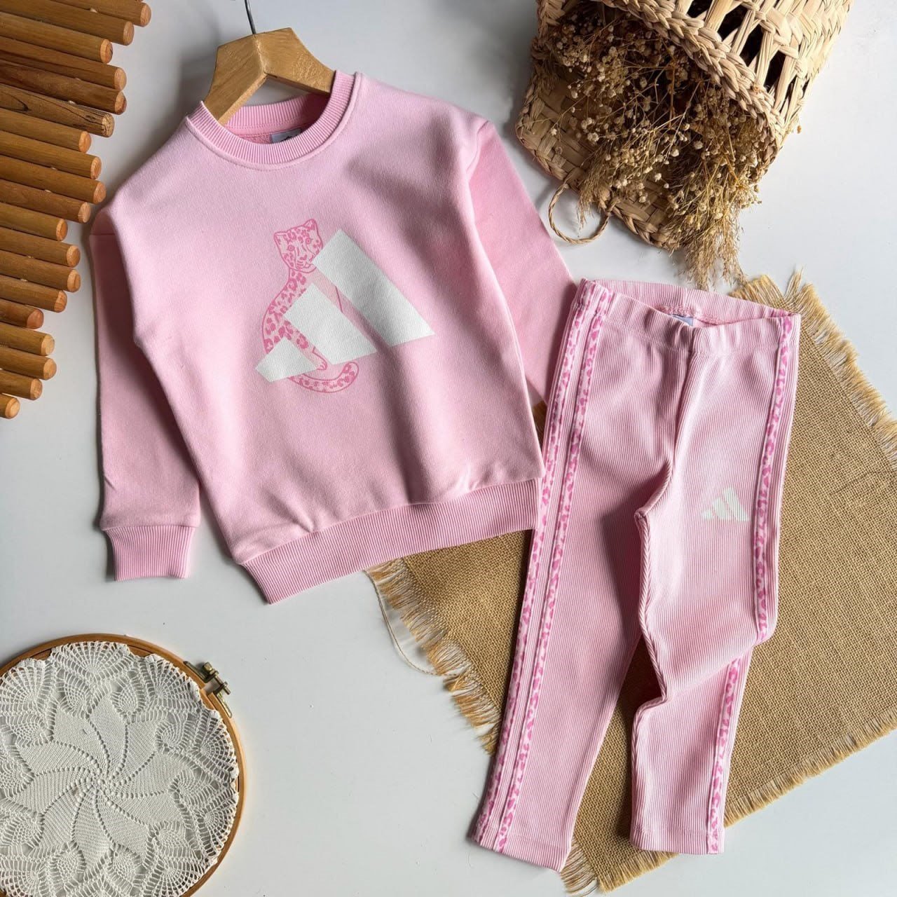 Pembe Leopar Detaylı Marka Takım