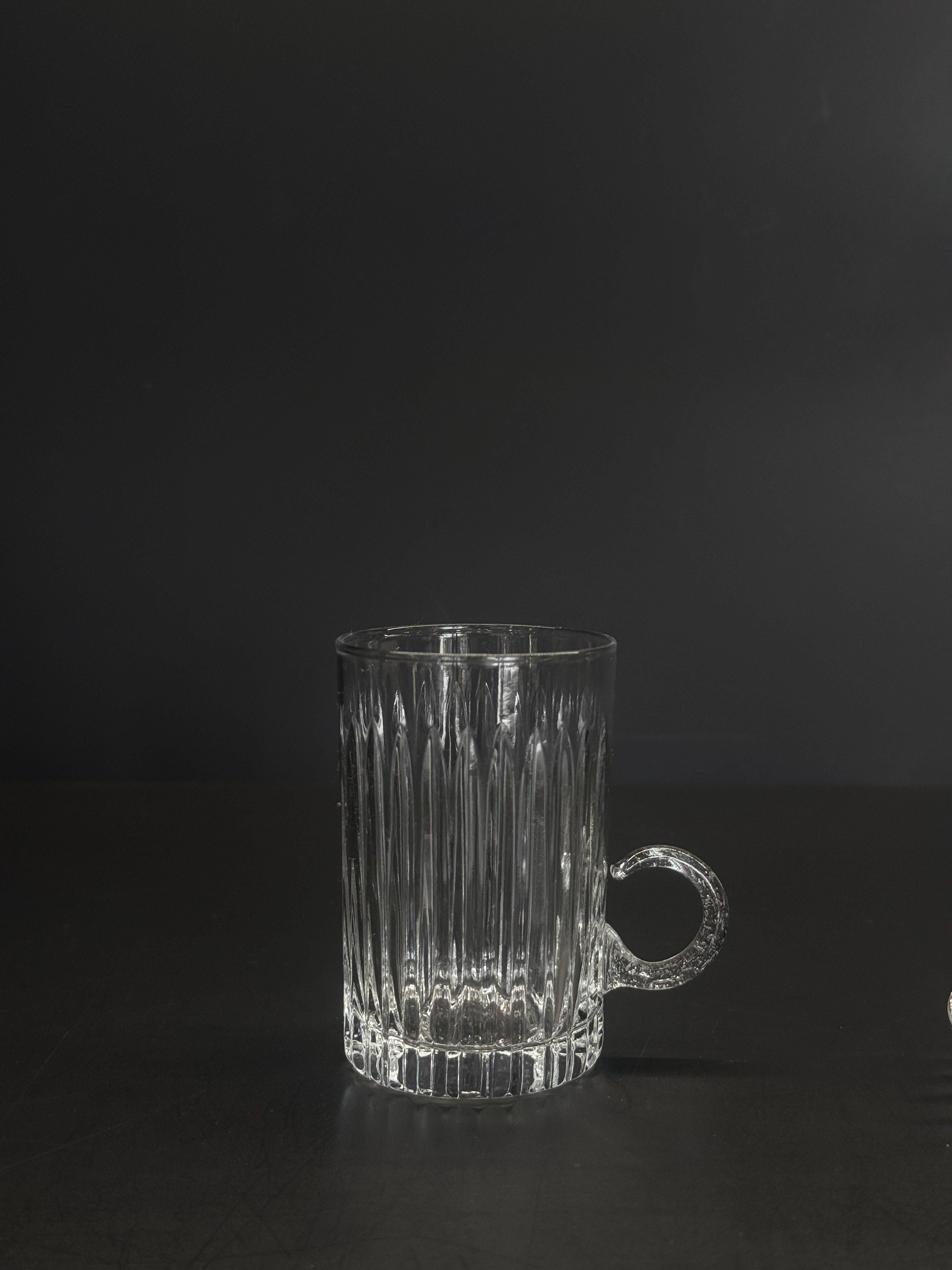 Kulplu Çay Bardağı Dik Kesme Şeffaf