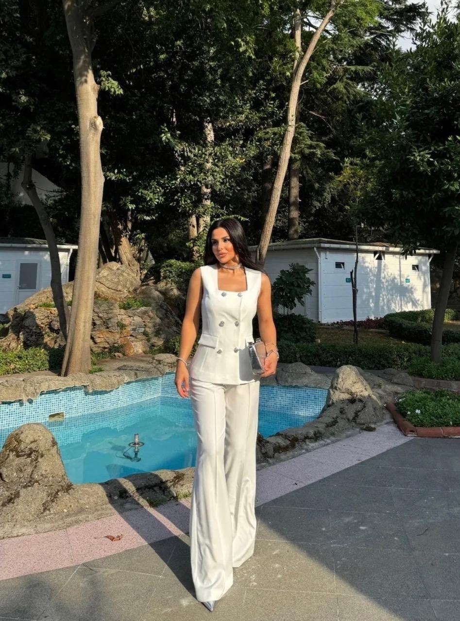 Beyaz Taş Düğmeli Yelek Pantolon Blazer Takım
