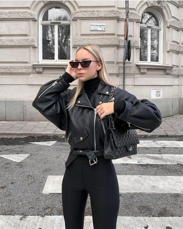 Kolu Fermuarlı Kemerli Oversize Deri Biker Ceket