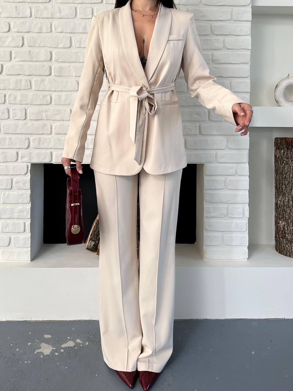 Krem Kuşaklı Bağlamalı Ceket Pantolon Blazer Takım