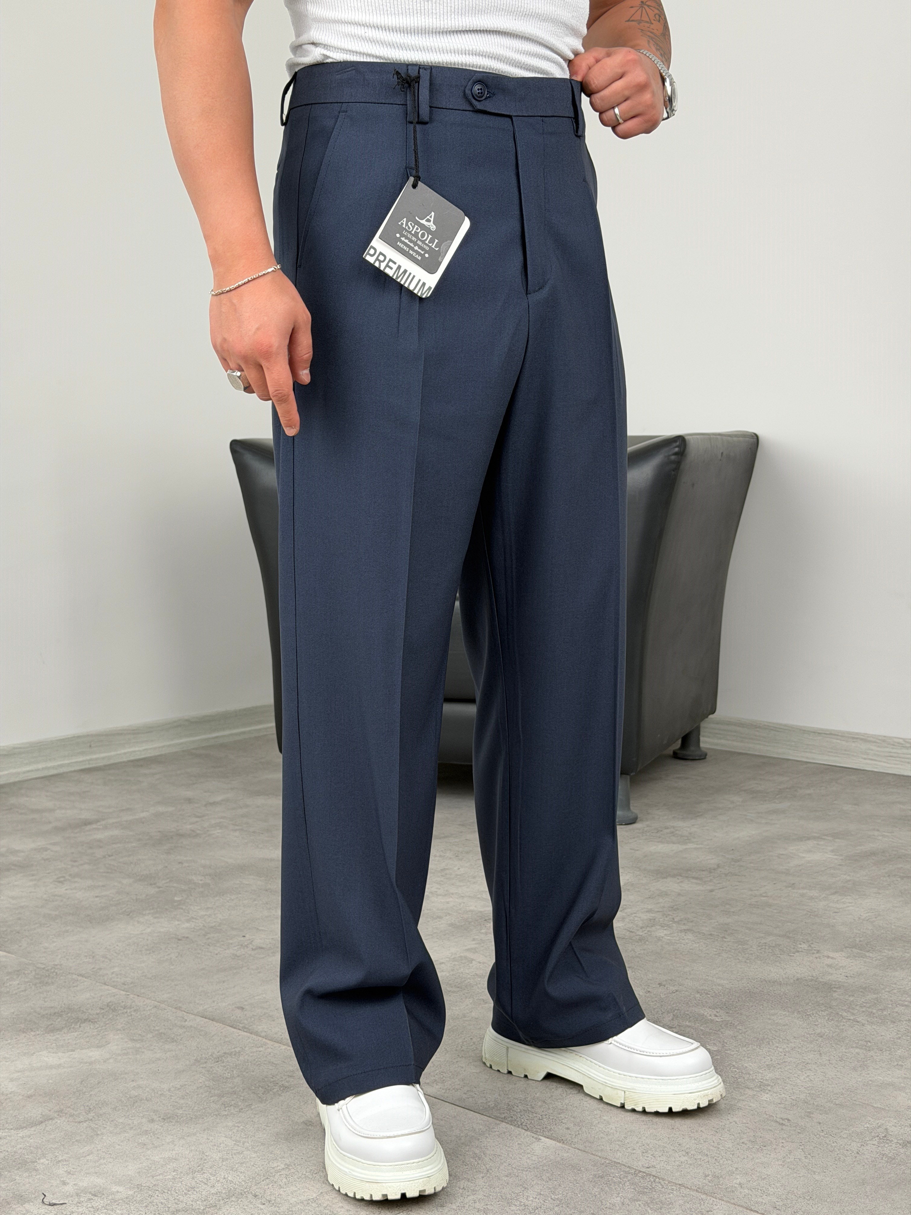 DİL DETAYLI PİLELİ VİSKON SUPER BAGGY PANTOLON LACİVERT