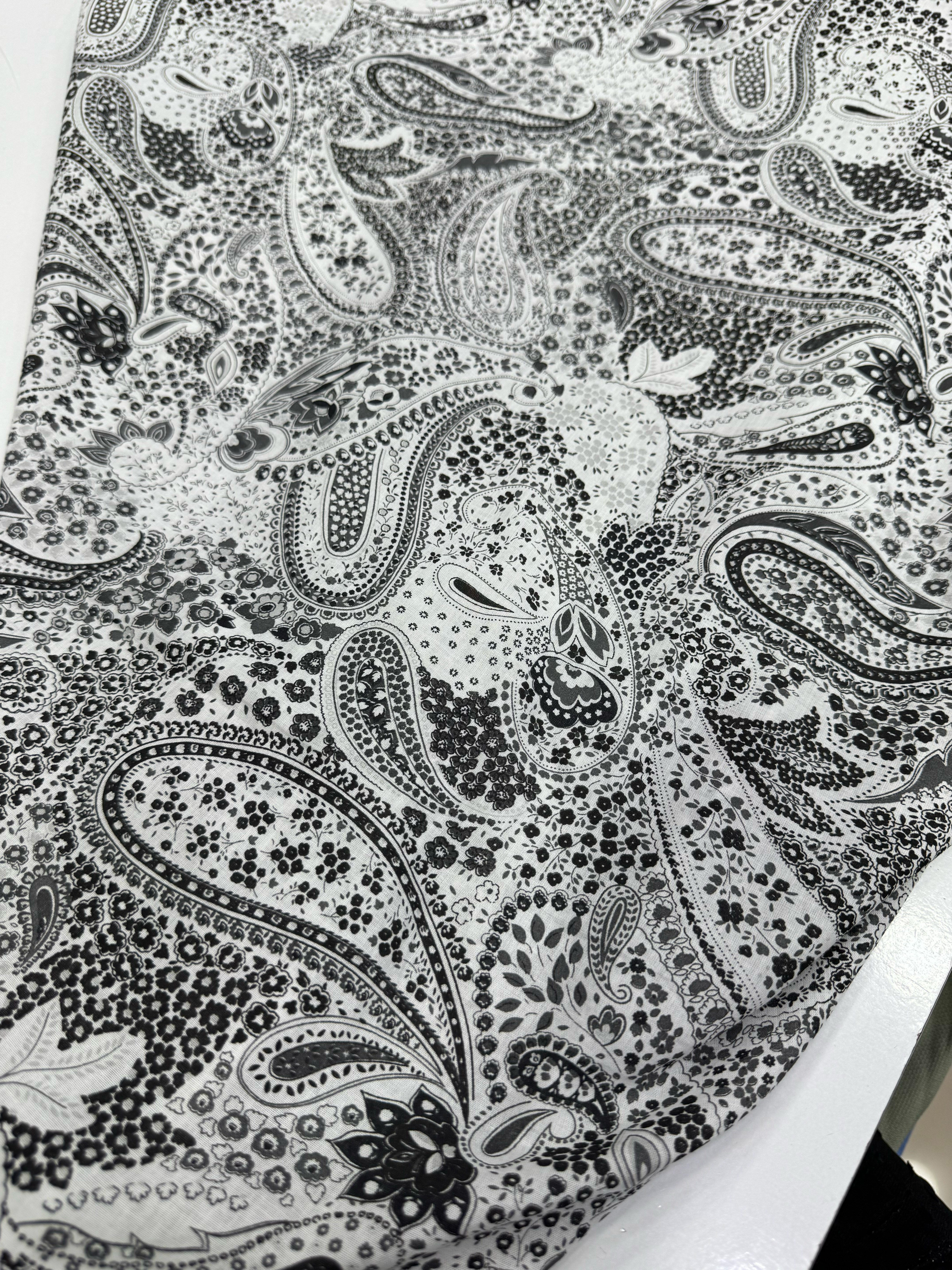 Şal Desenli Pamuk Vual Kumaş