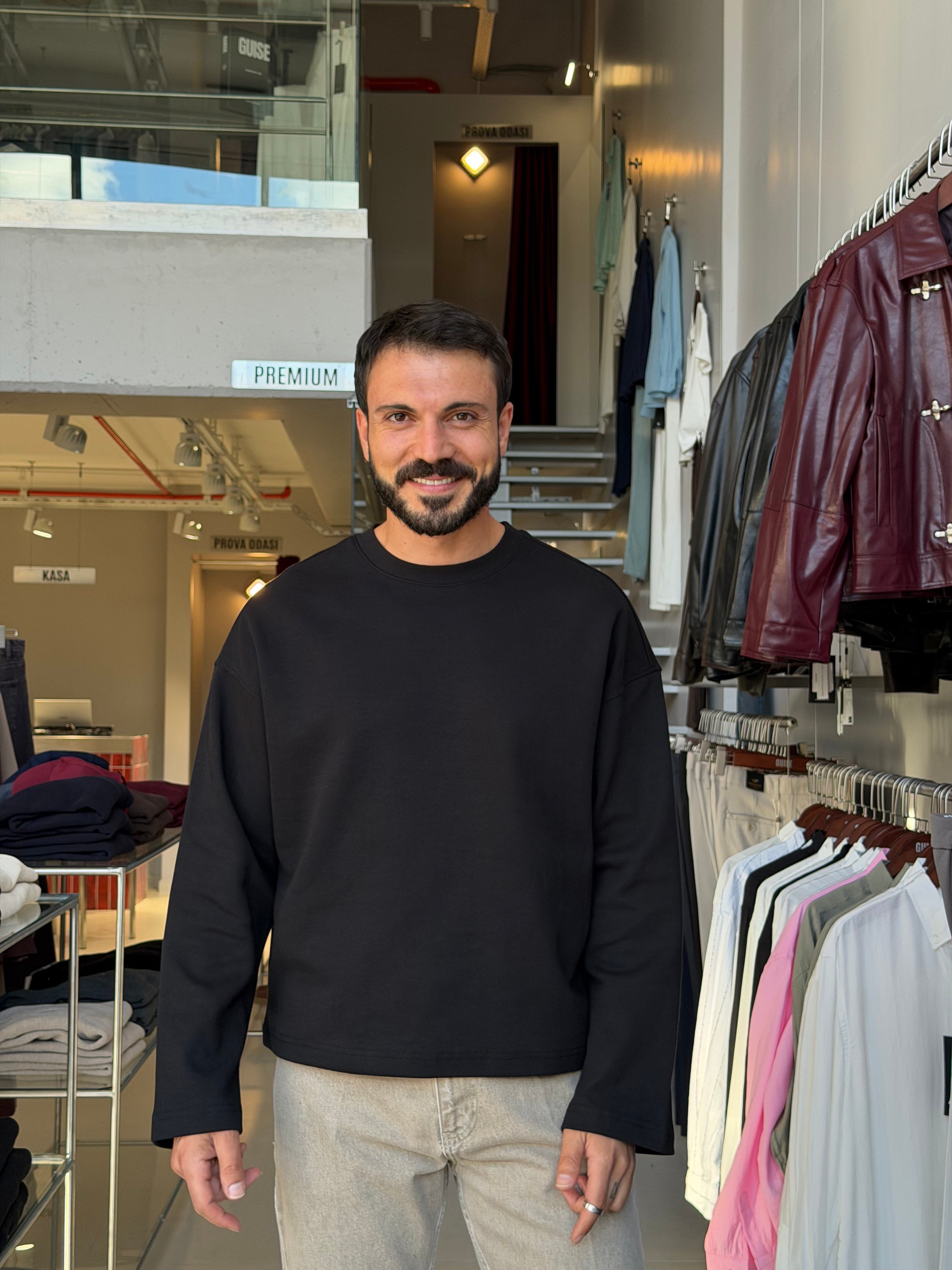 Makalla Siyah Boxy Fit Sweatshirt