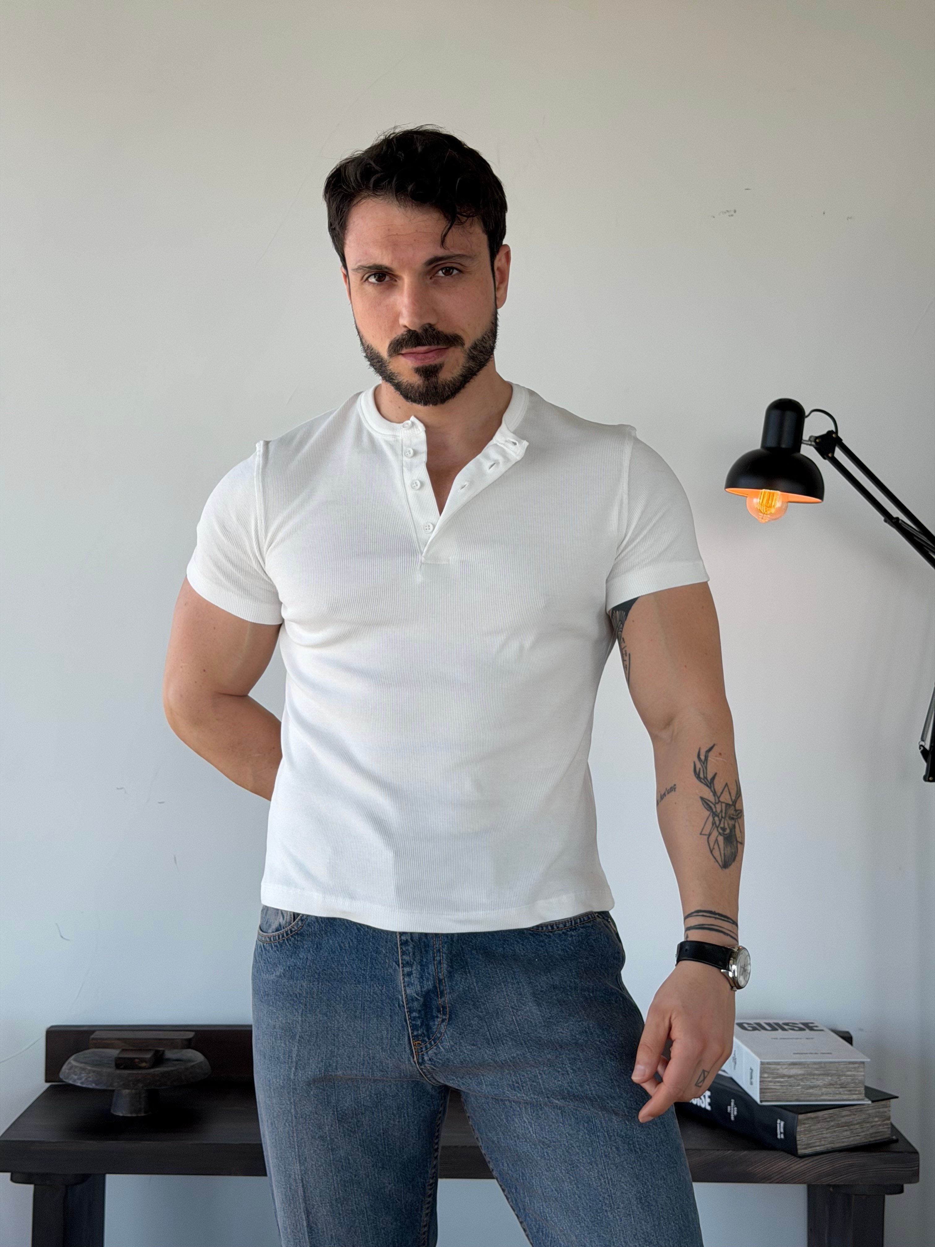 Nexa Yarım Pat Ekru Tişört