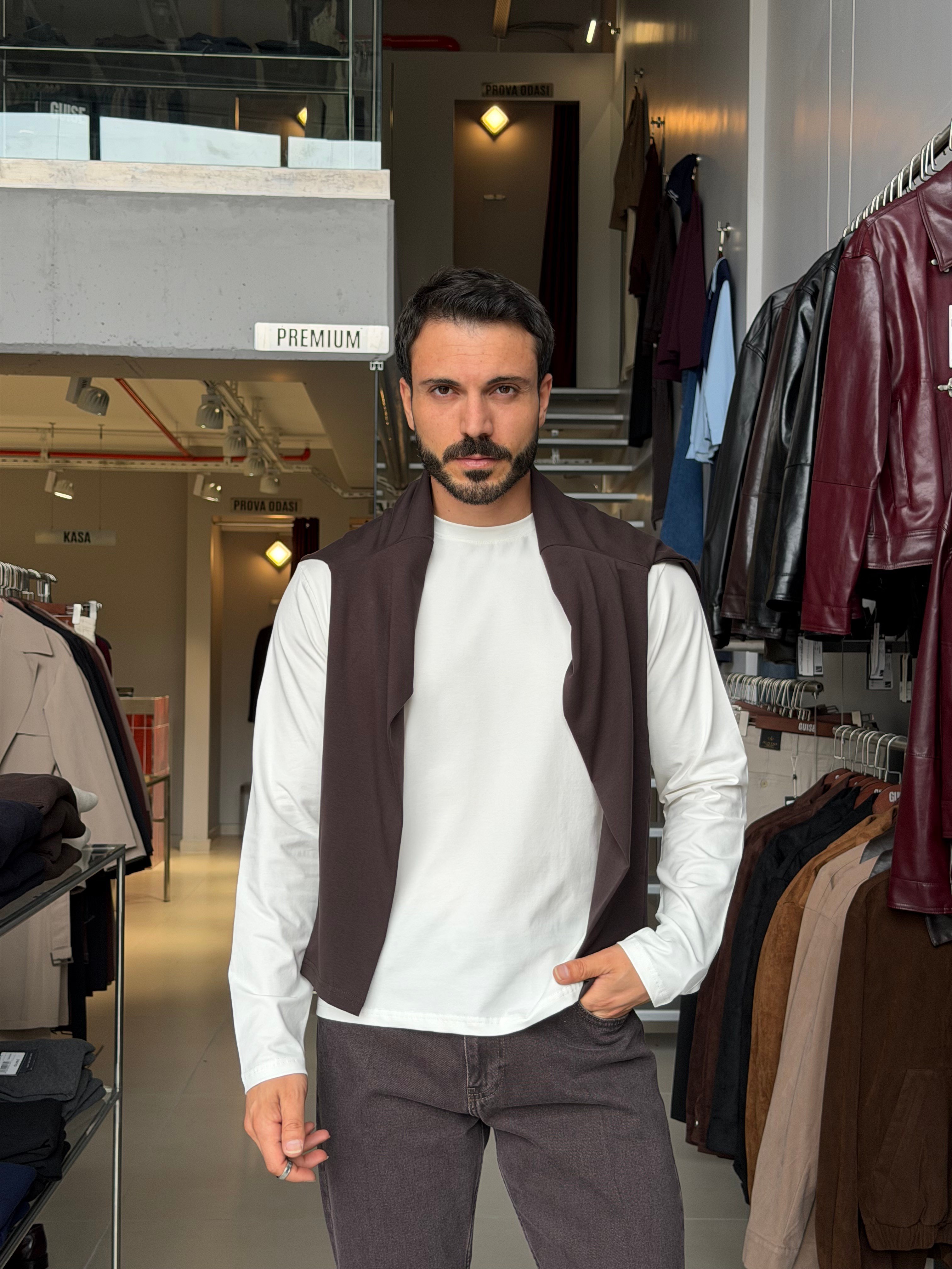 Yasmir Ekru Basic Sweatshirt