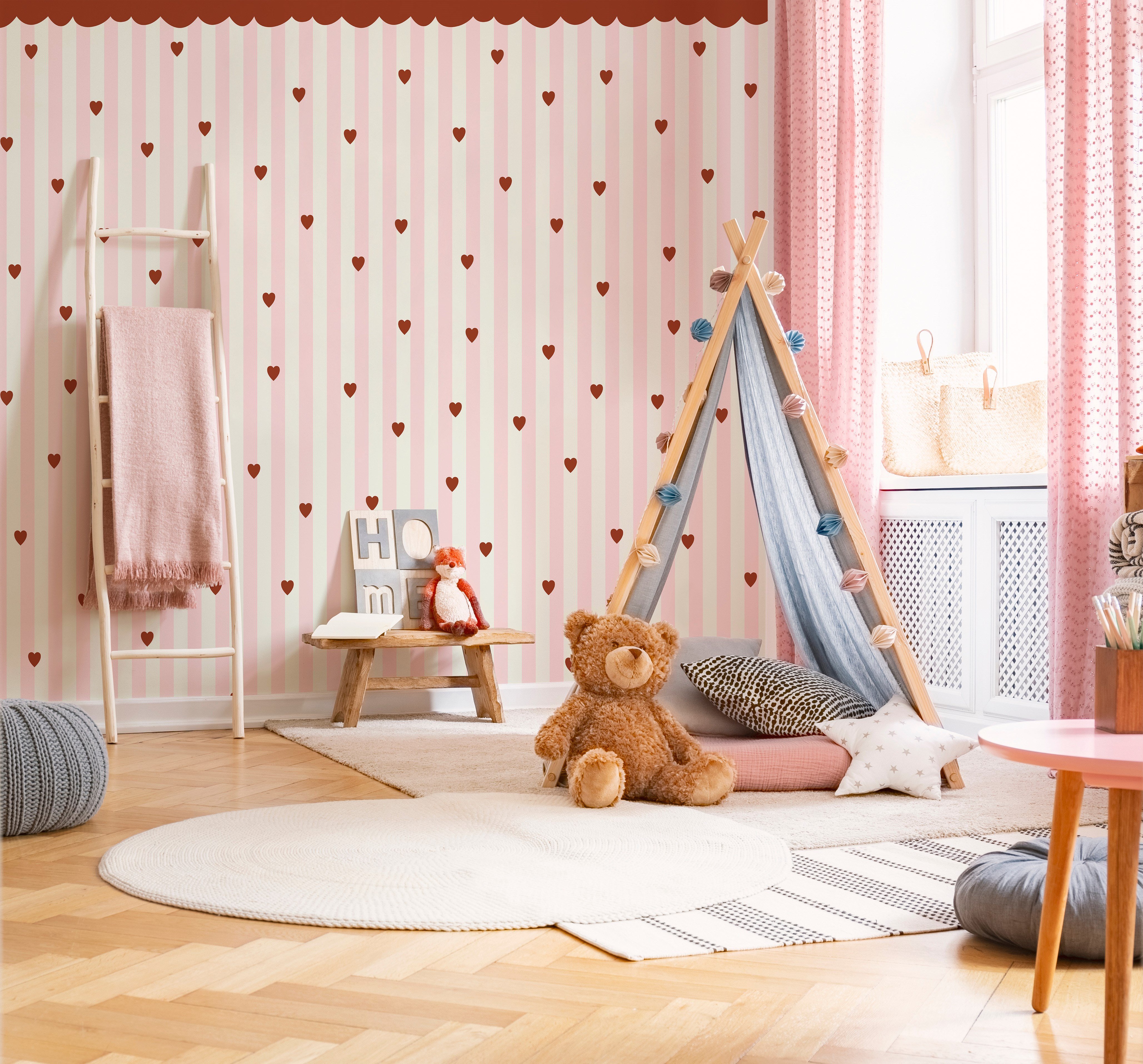 Kırmızı Tente ve Kalpler Pembe Şeritli Bebek & Çocuk Odası Duvar Kağıdı