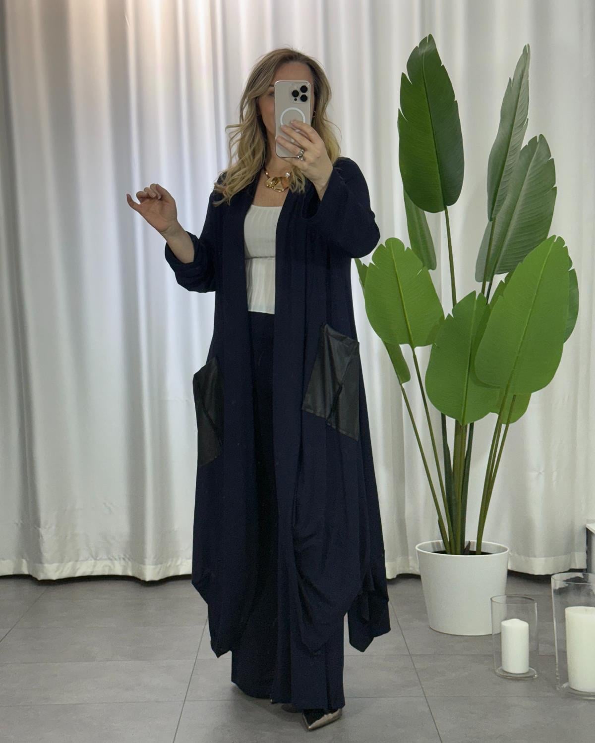 Layla Asimetrik Lacivert Kap