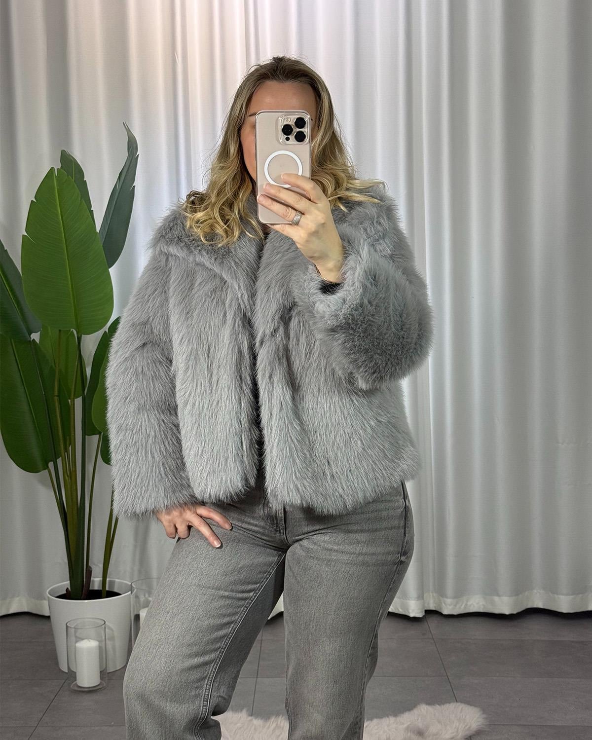 Zr Marka Model Kısa Kürk Gri