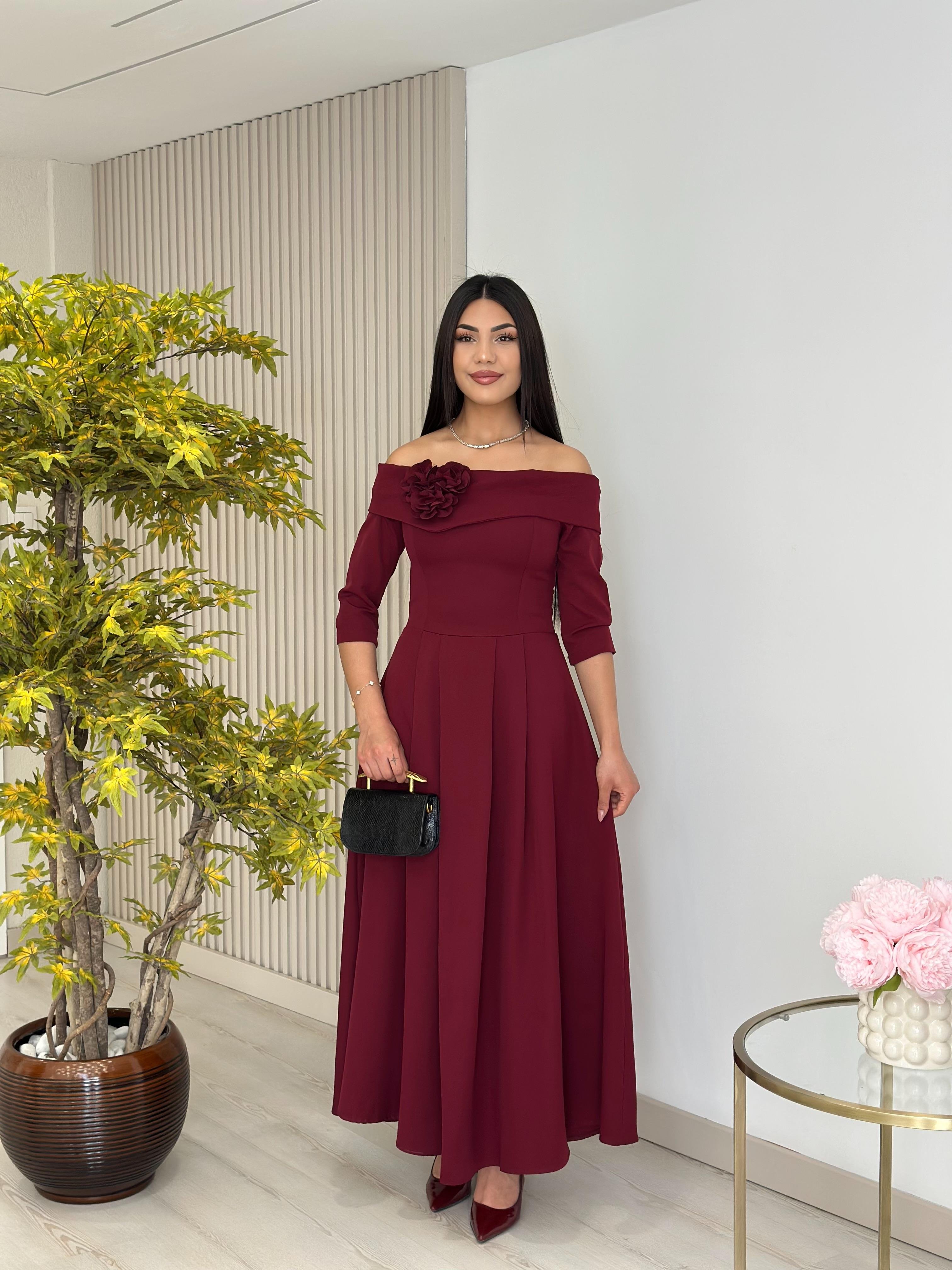Madonna Yaka Broşlu Kloş Elbise Bordo