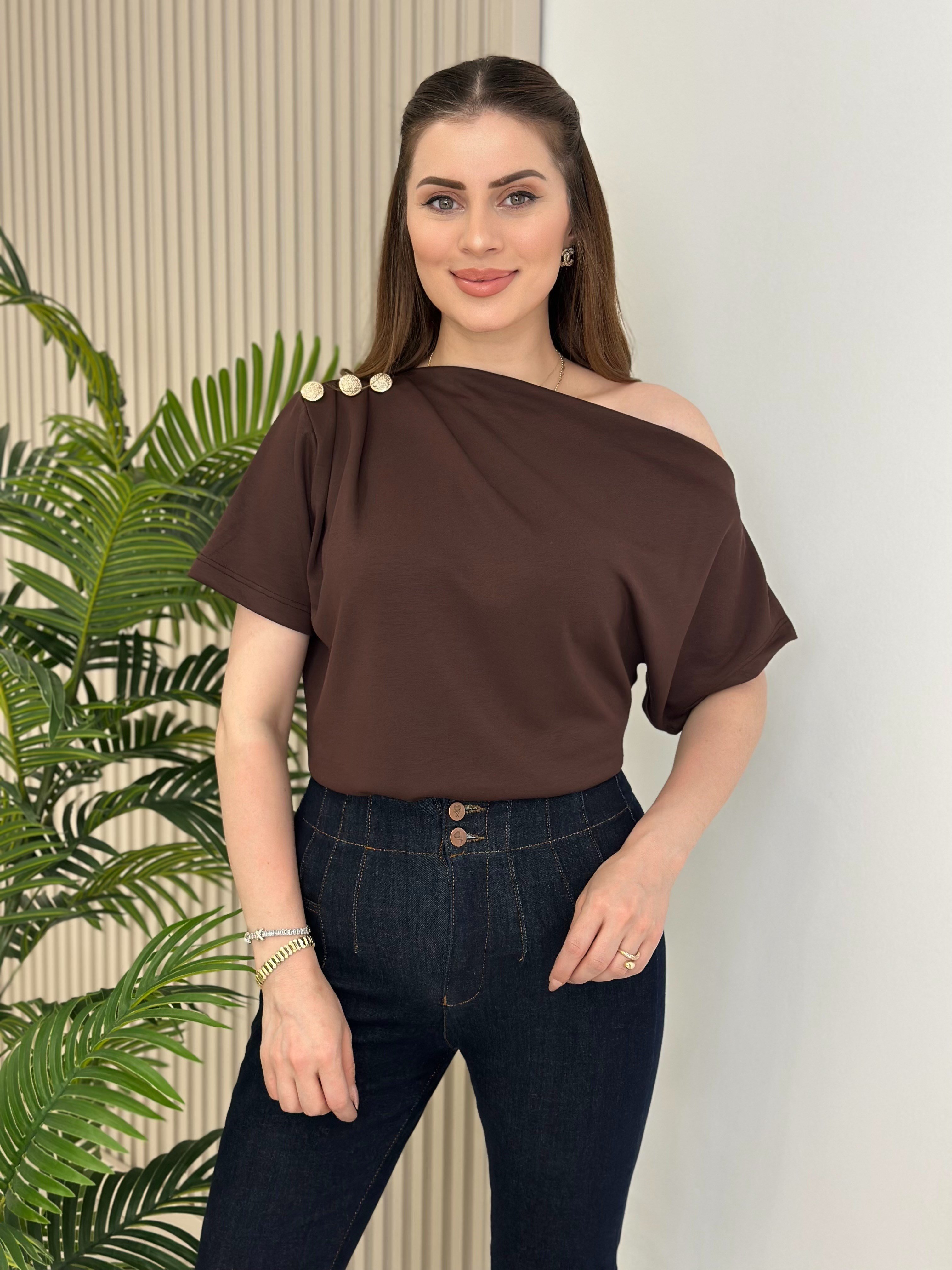 Tek Omzu Dekolteli Gold Düğmeli Modal Kumaş Tshirt Kahve