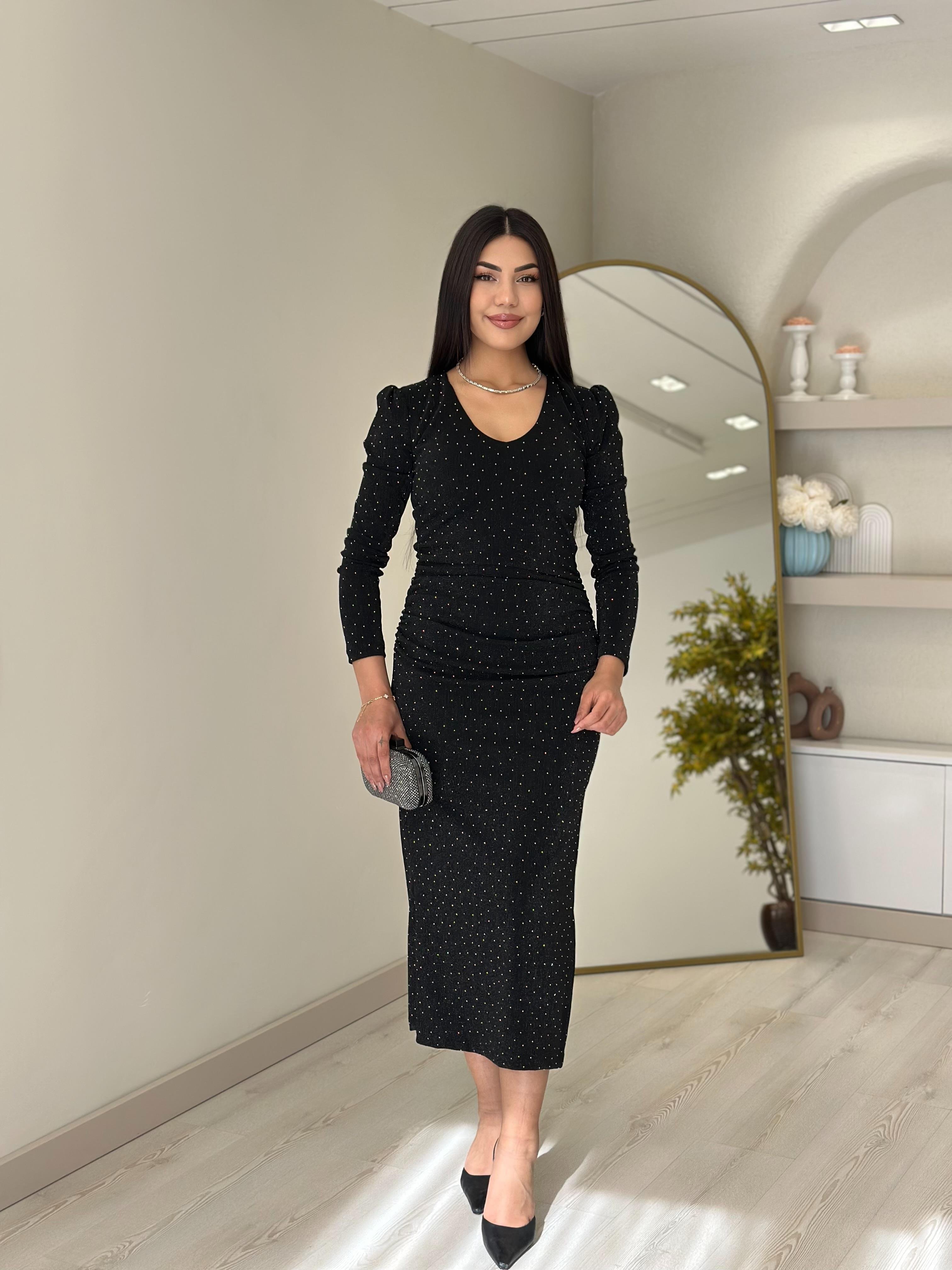 Üzeri Taşlı Yırtmaç Detaylı Elbise Siyah