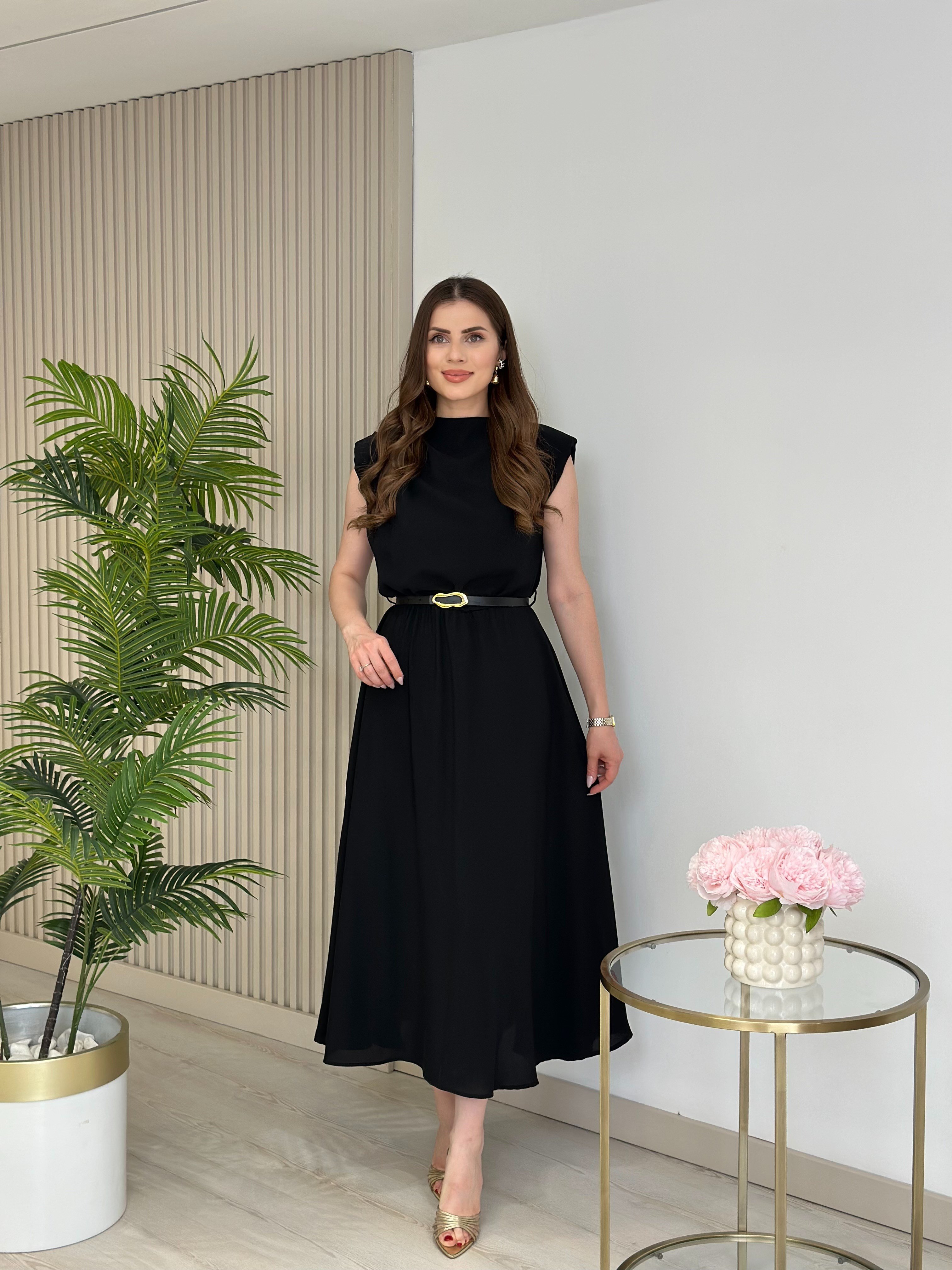 Vatkalı Drape Detaylı Kemerli Elbise Siyah