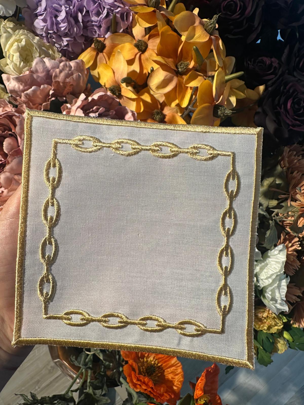Bardak altlığı gold zincir işlemeli kare 15 cm