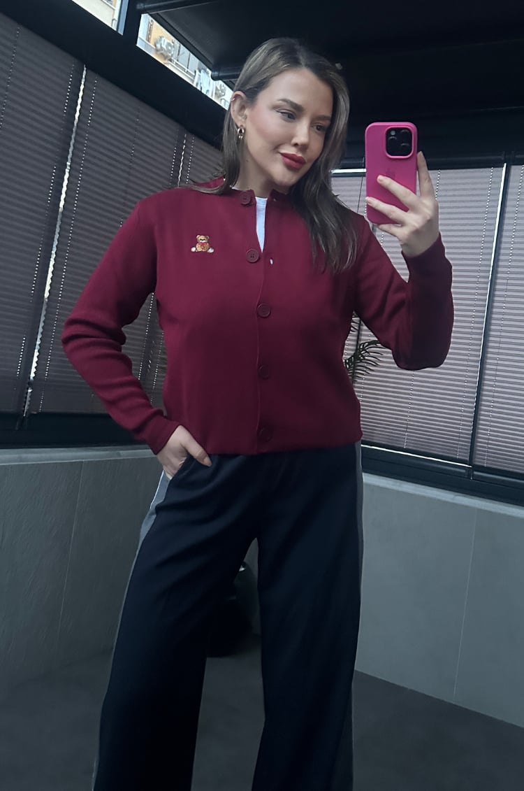 Ayıcık Detaylı Bordo Kısa Triko Hırka