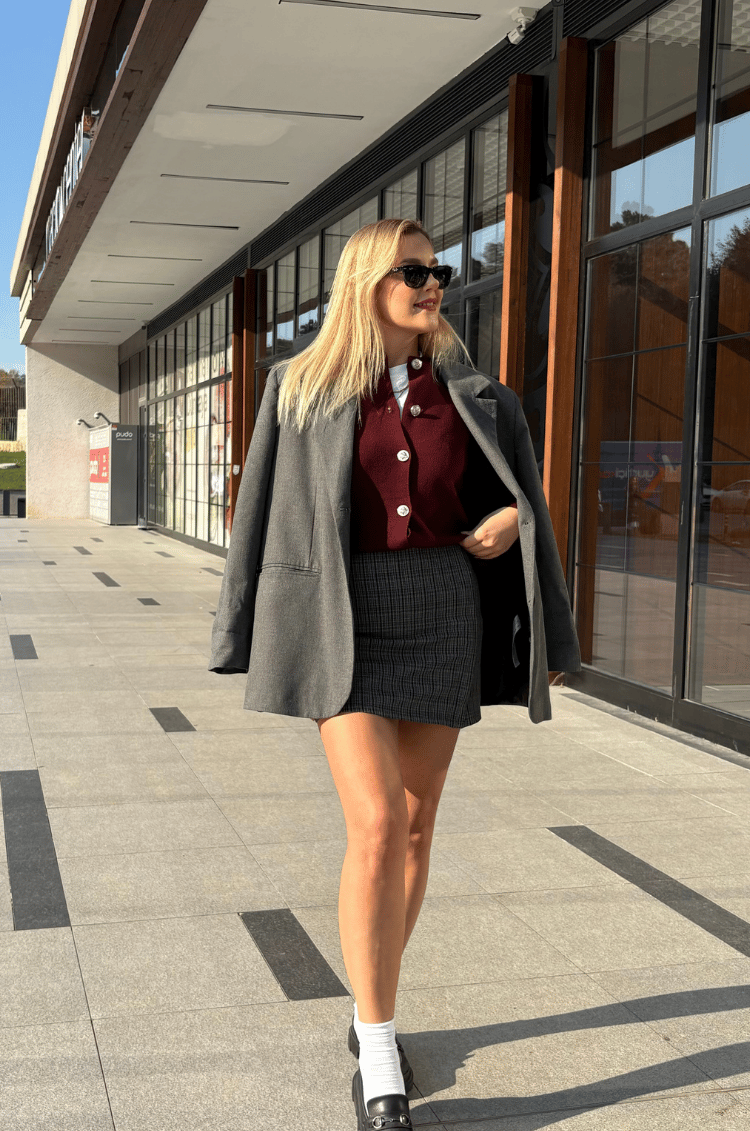 Bordo Gümüş Düğmeli Hırka