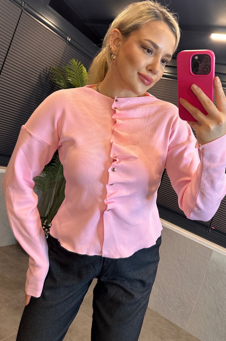 Büzgü Detaylı Pembe Triko Hırka