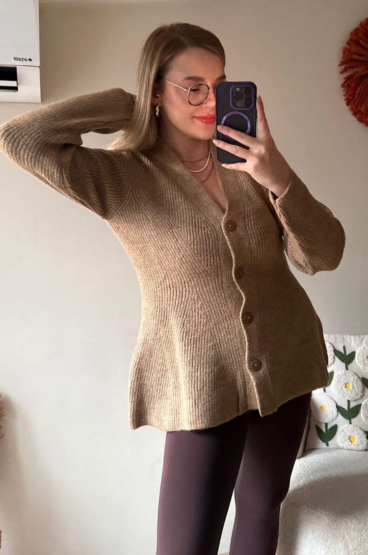 Camel Belden Oturmalı Düğmeli Yumoş Hırka
