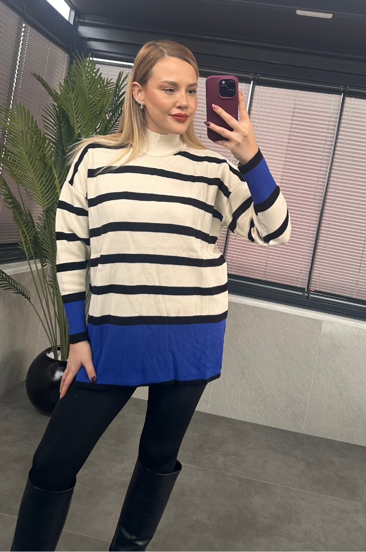 Çizgi Detaylı Boğazlı Saks Mavi Oversize Kazak