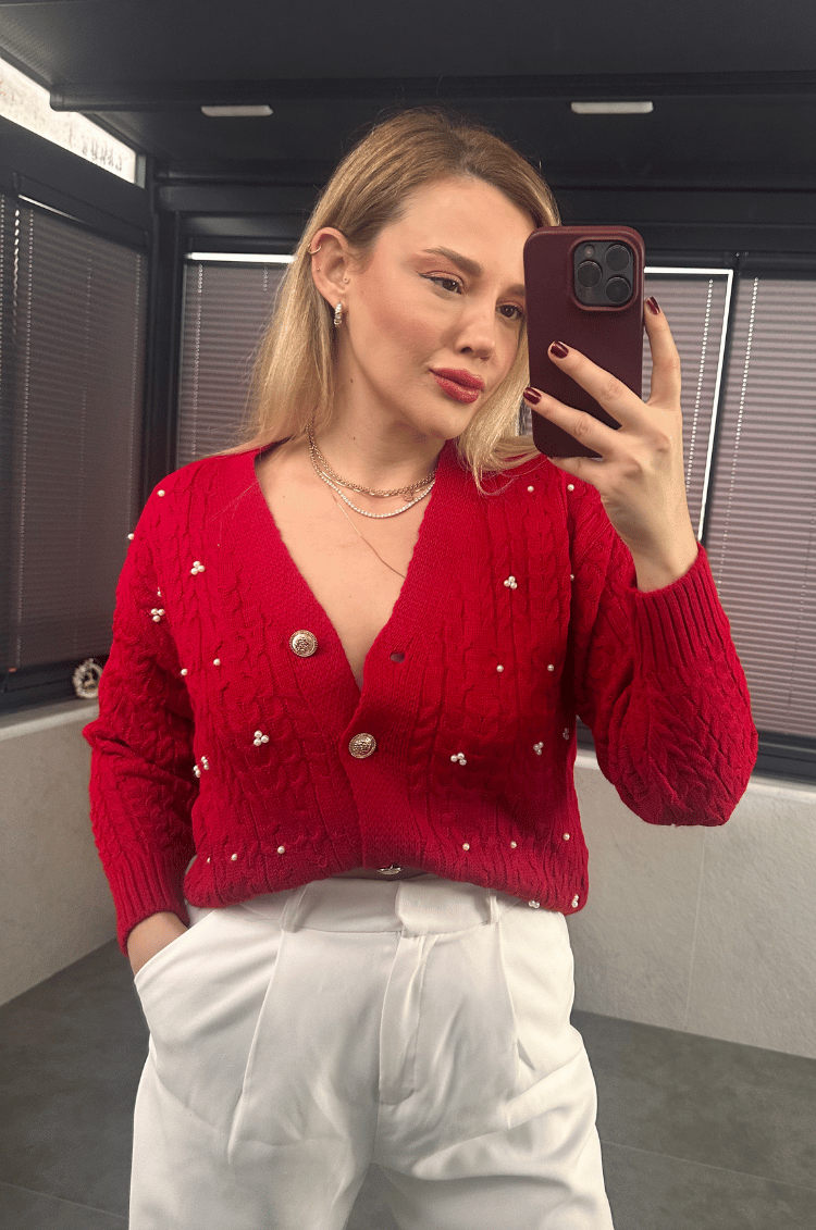 Kırmızı İnci Detaylı Örme Hırka