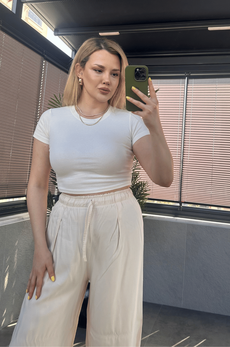 Krem Rengi Yarım Kollu Slim Basic Crop 