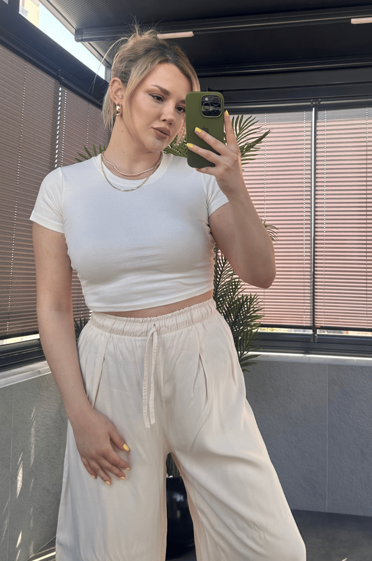 Krem Rengi Yarım Kollu Slim Basic Crop 