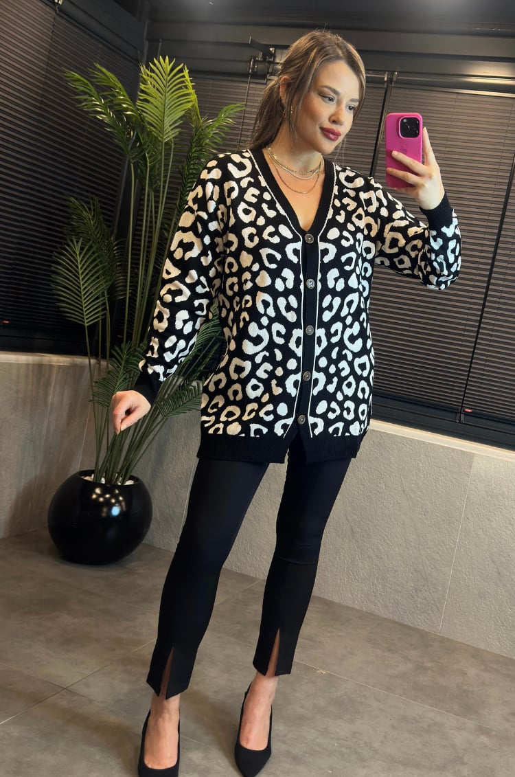 Leopar Desenli Siyah Hırka