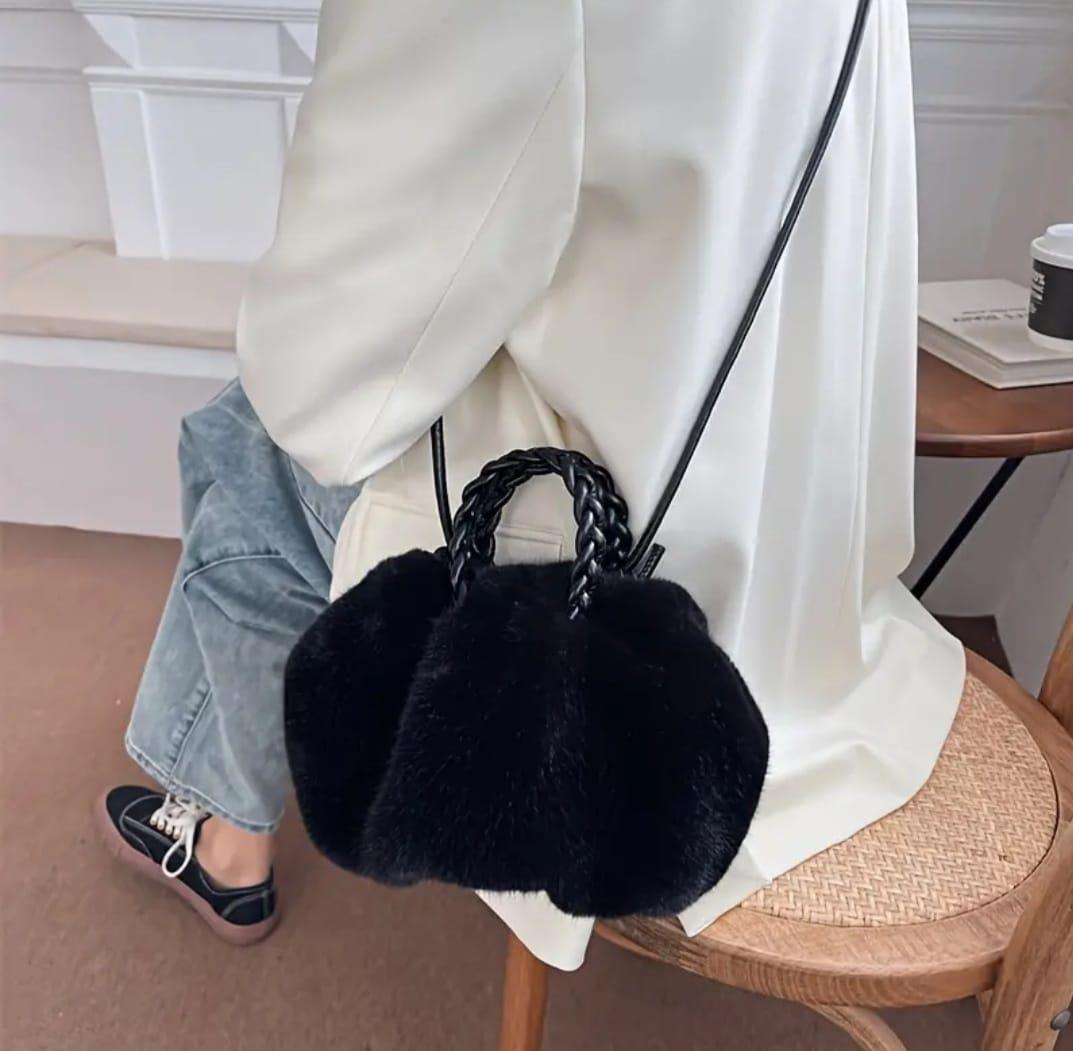 Siyah Peluş Çanta10018