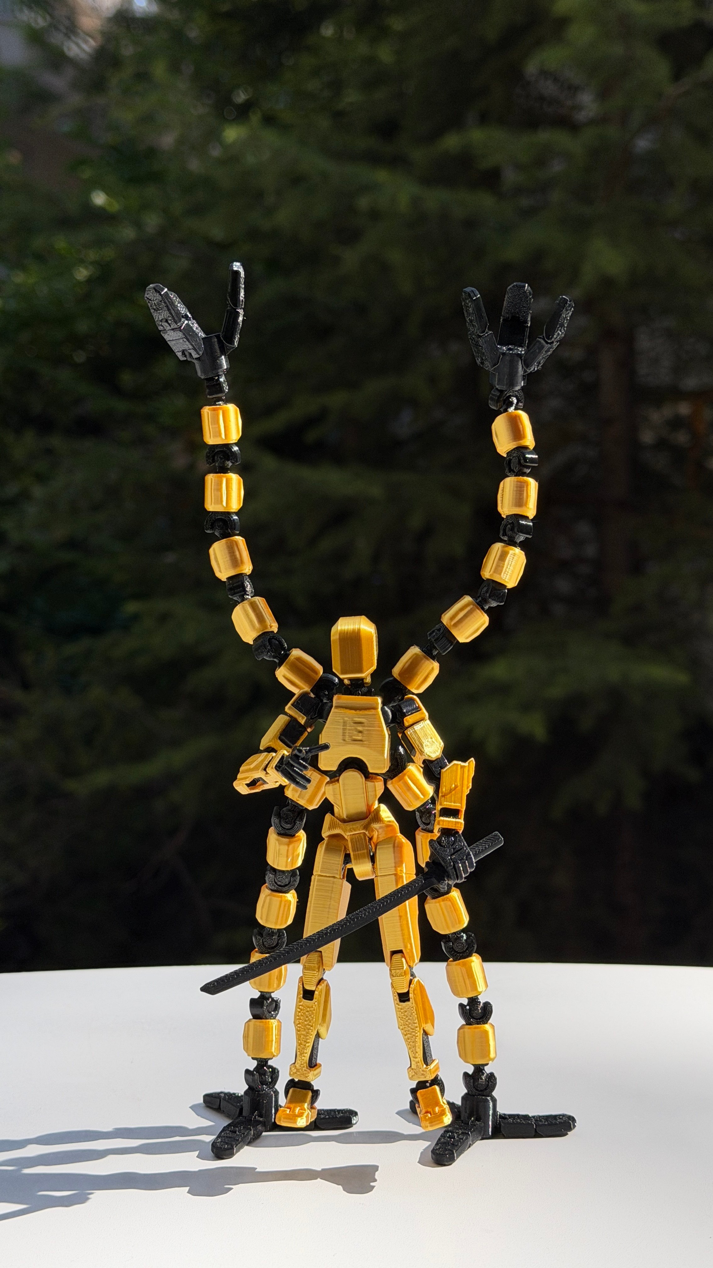 Lucky 13 Aksiyon Figürü Robot Oyuncak 13cm Mekanik Kollu Altın