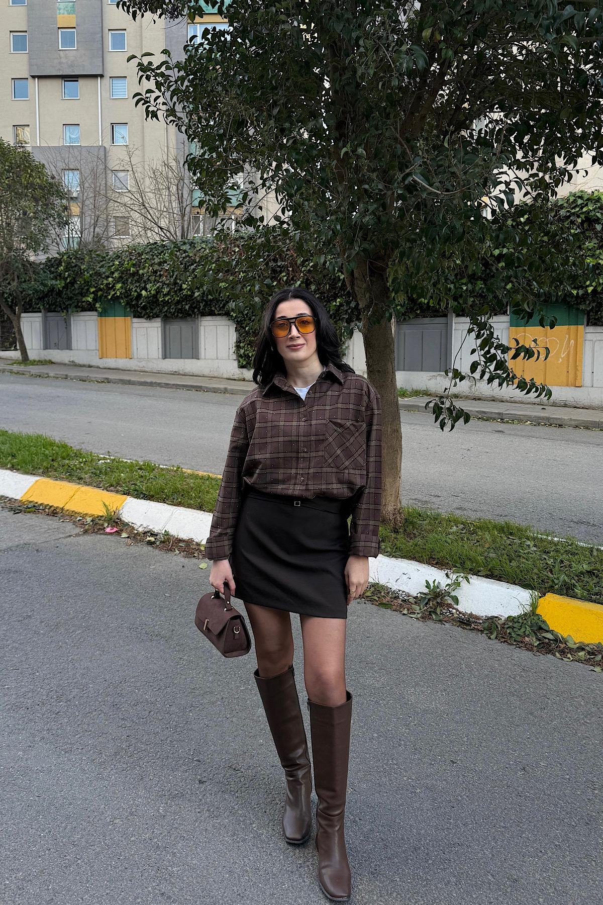 TAŞLI EKOSE GÖMLEK-Kahve