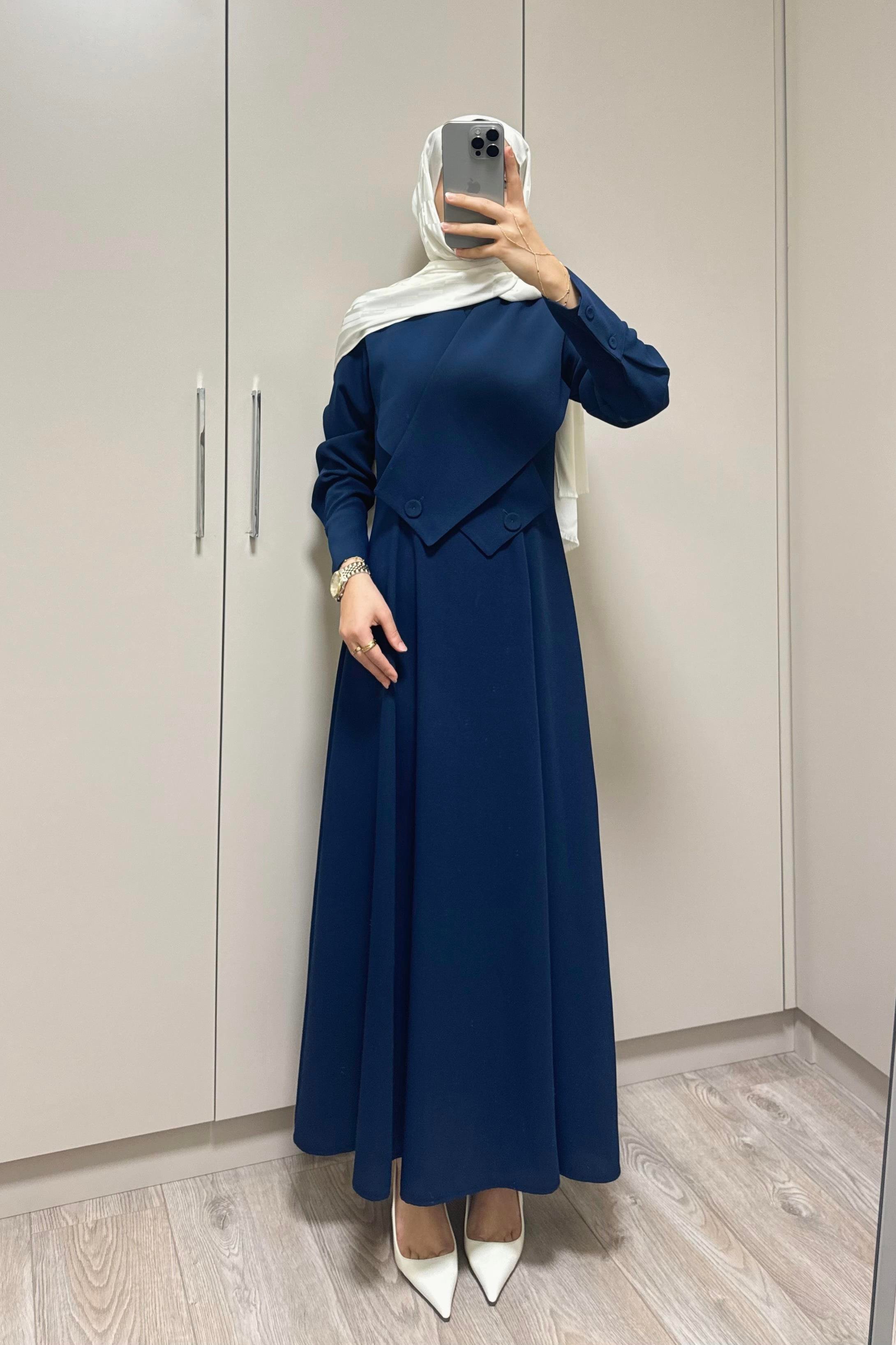 DÜĞME DETAYLI KREP ELBİSE MAVİ