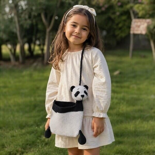PANDA FİGÜRLÜ ÇANTA