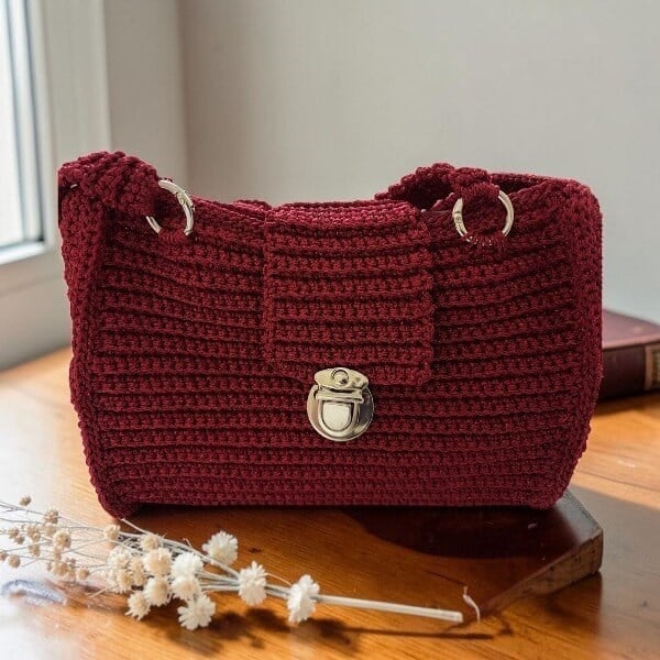 Ruby Mini Örgü Çanta Metal Kilitli Tasarım