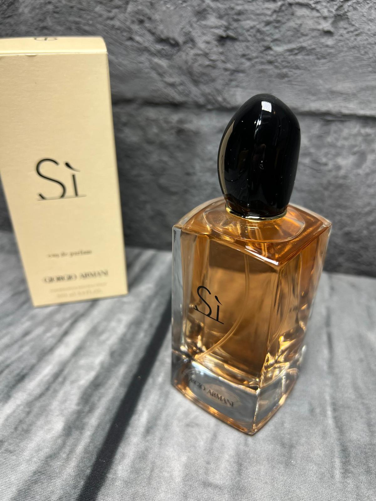 Armani Si
