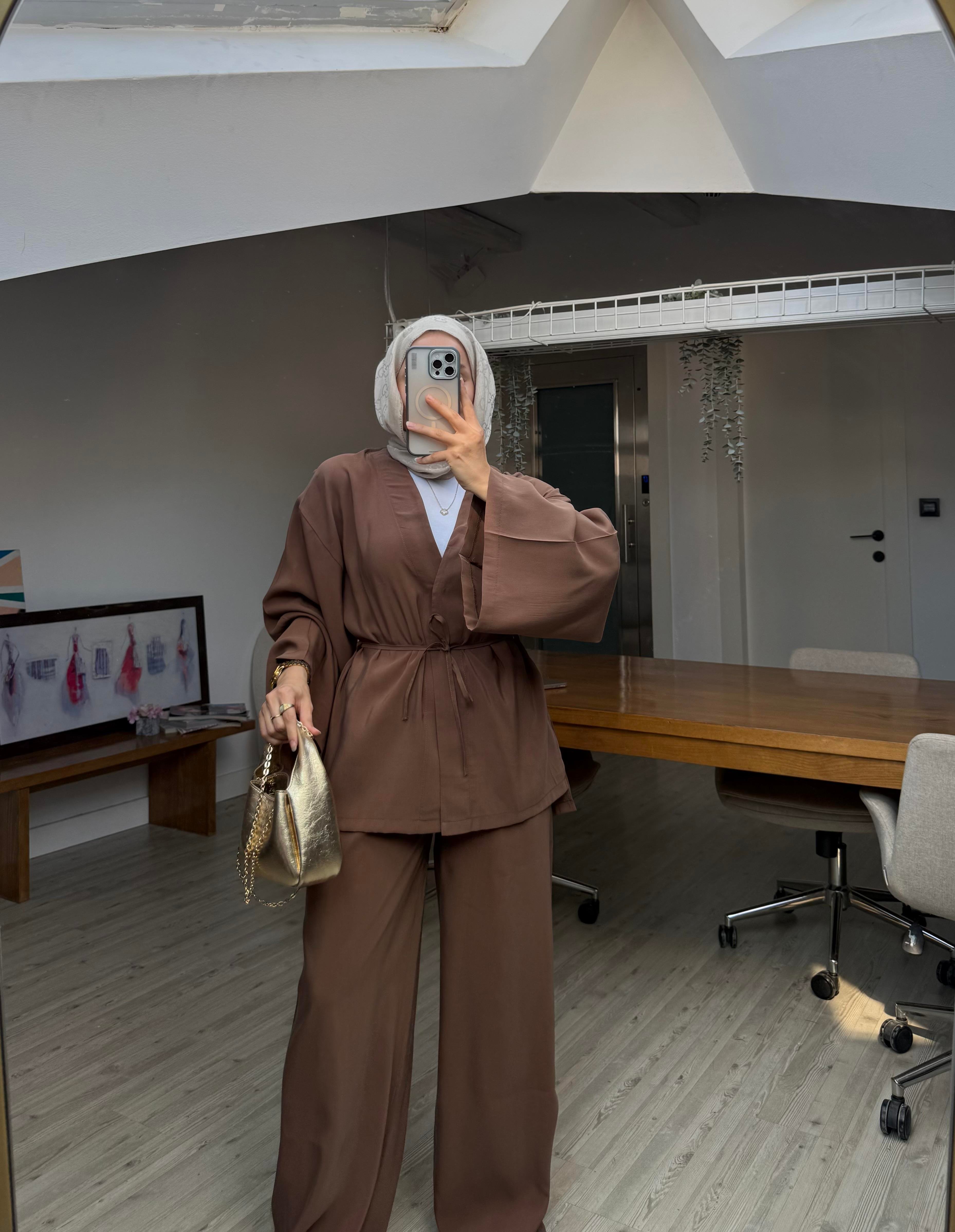 Japon Model Kimono Takım-Kahverengi