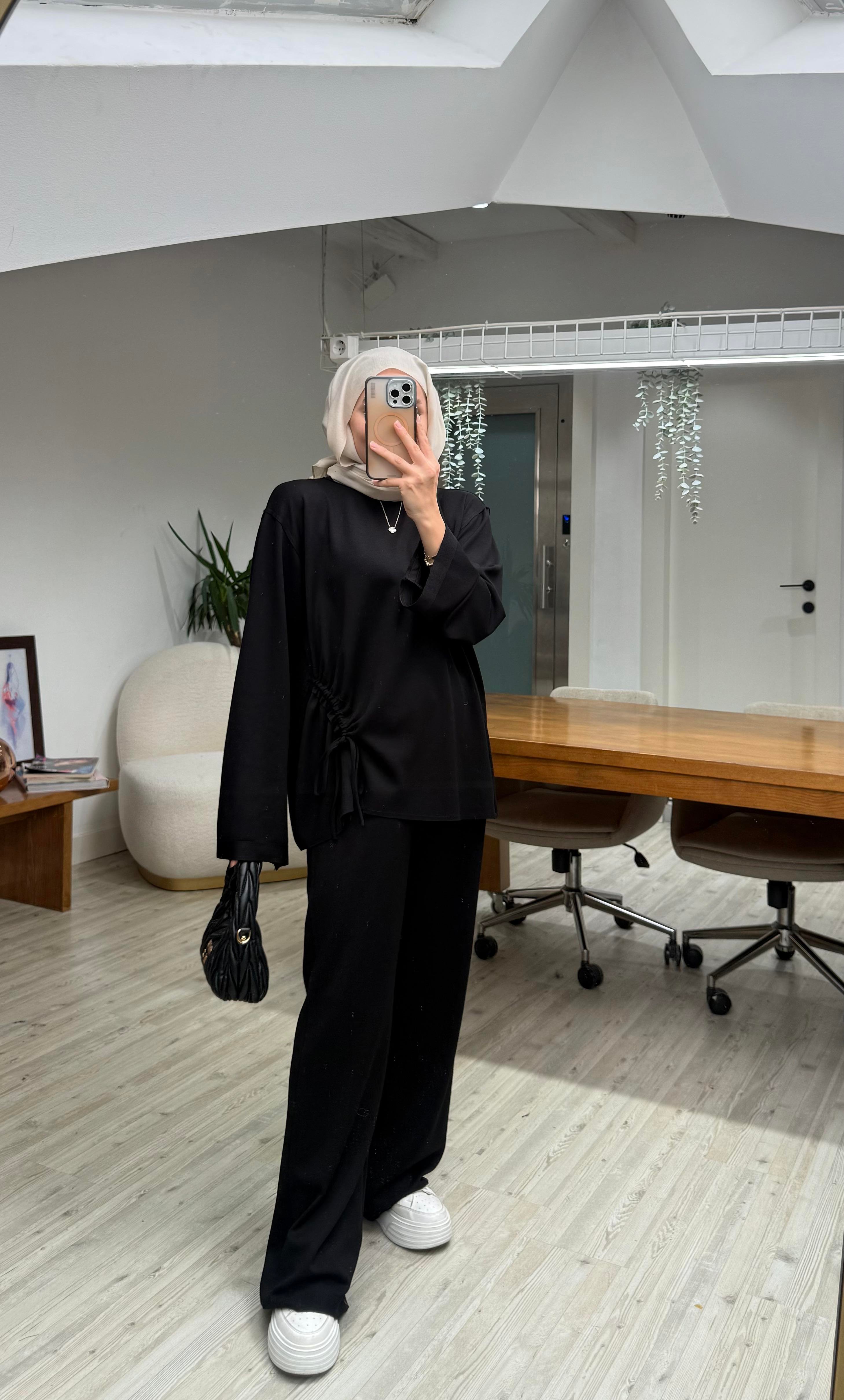 Mukta Büzgü Detaylı Oysh Takım Siyah