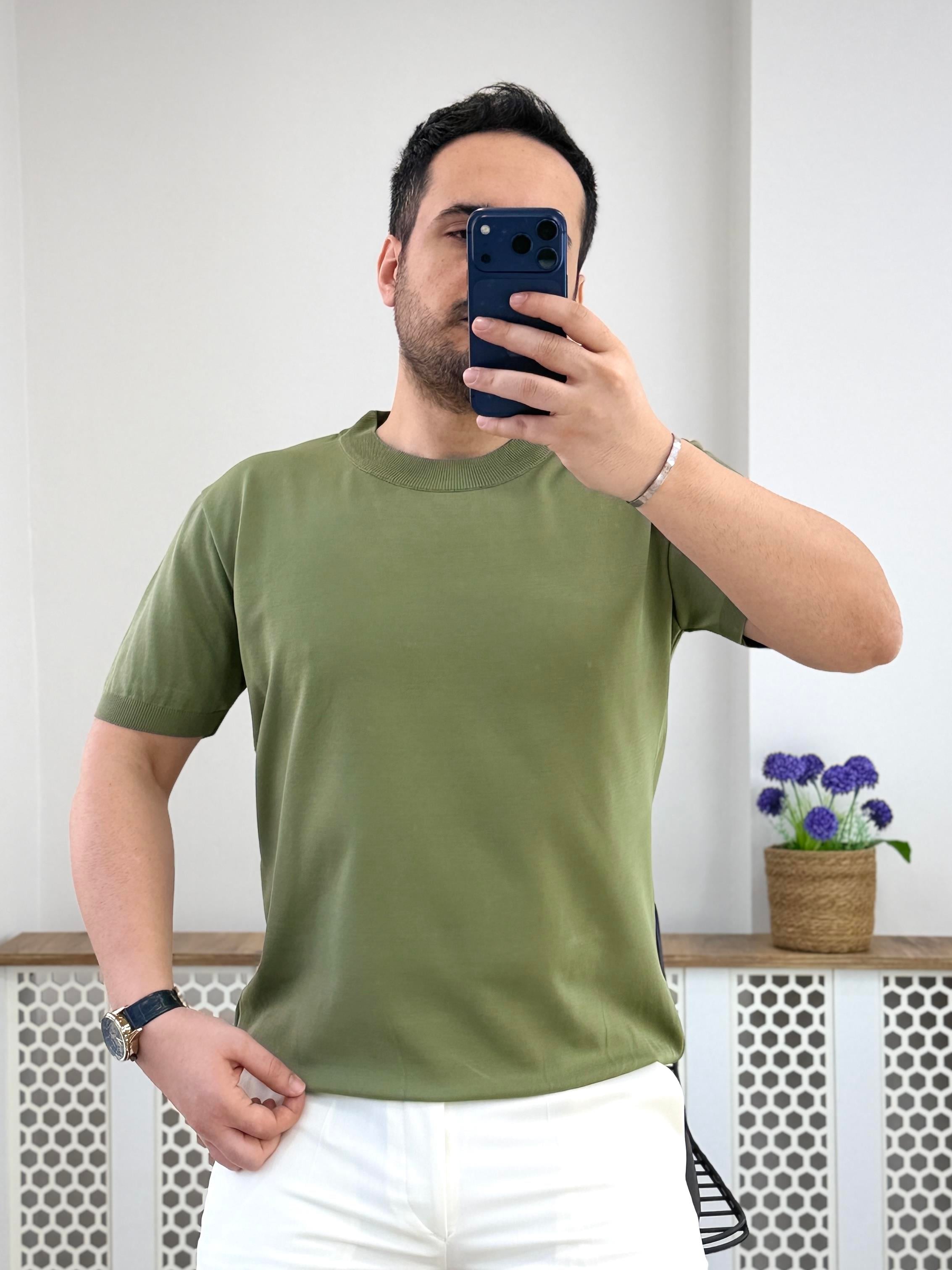 Çağla Bisiklet Yaka Örme T-shirt T0024