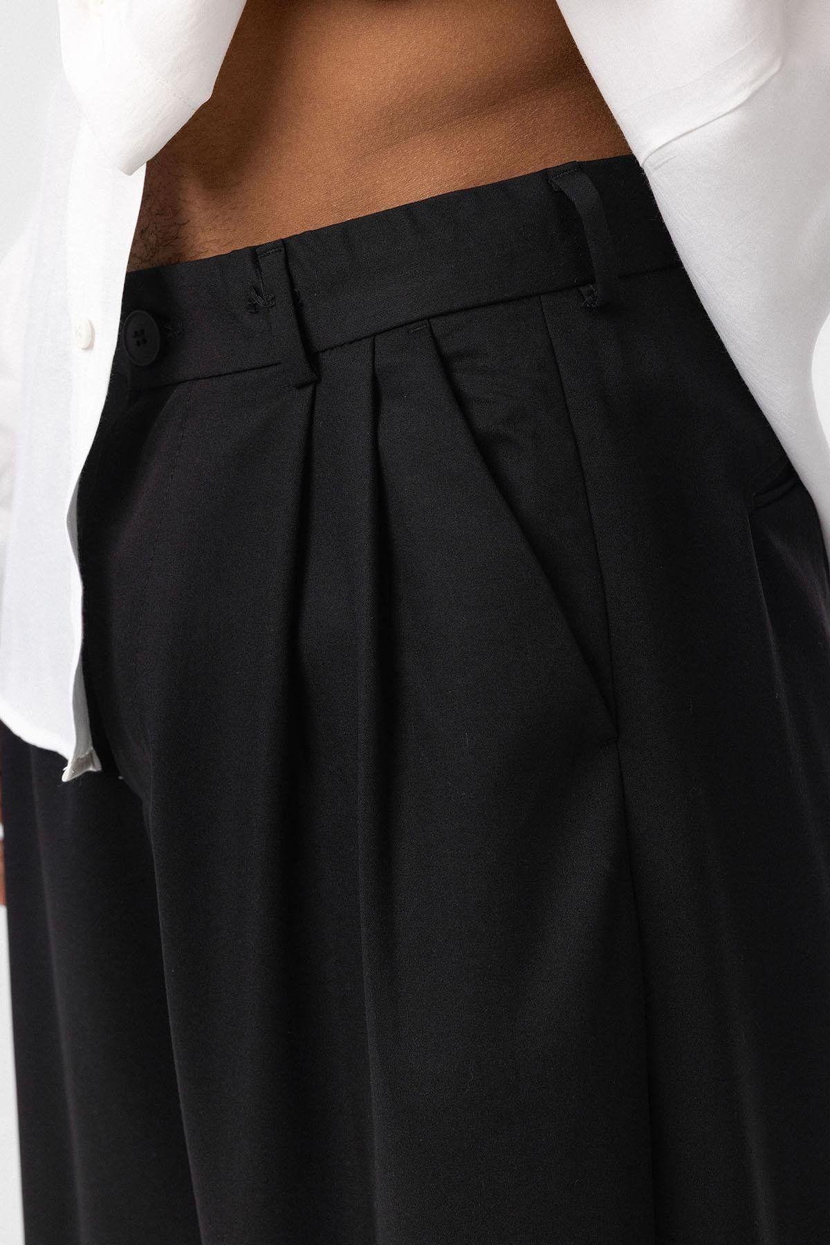 Baggy Fit Pileli Kumaş Pantolon Siyah