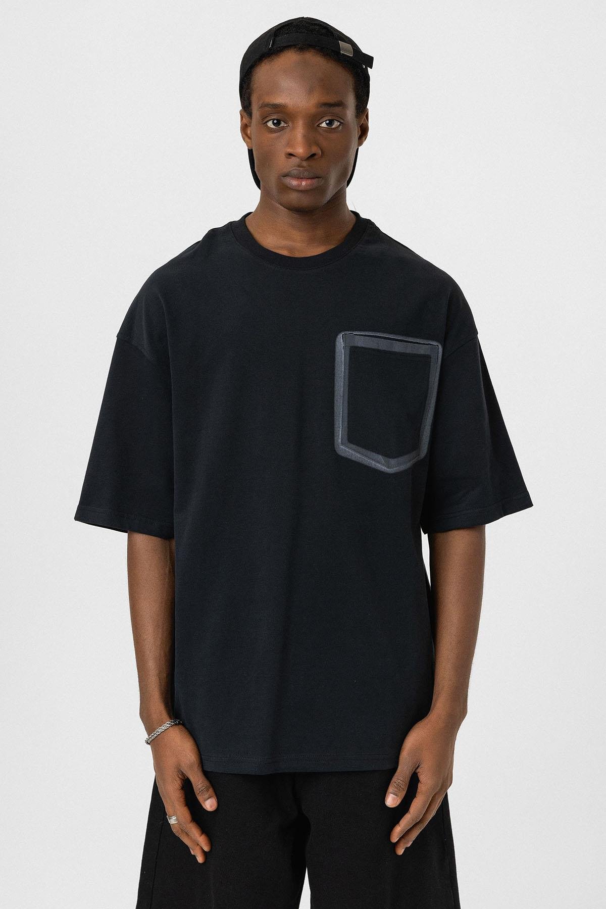 Bisiklet Yaka Cepli Oversize Tişört Siyah