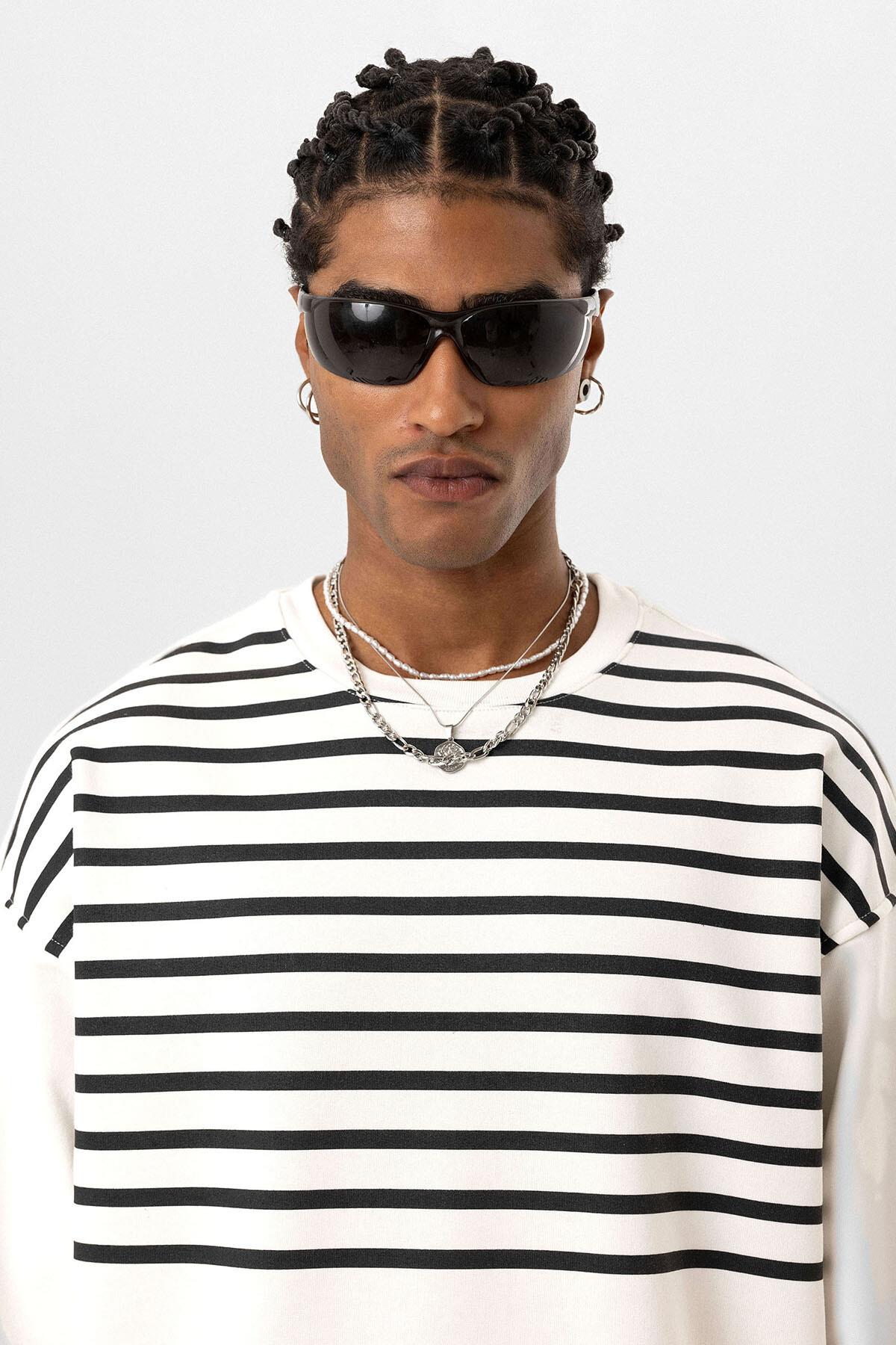 Çizgili Şerit Detaylı Oversize Sweatshirt Ekru