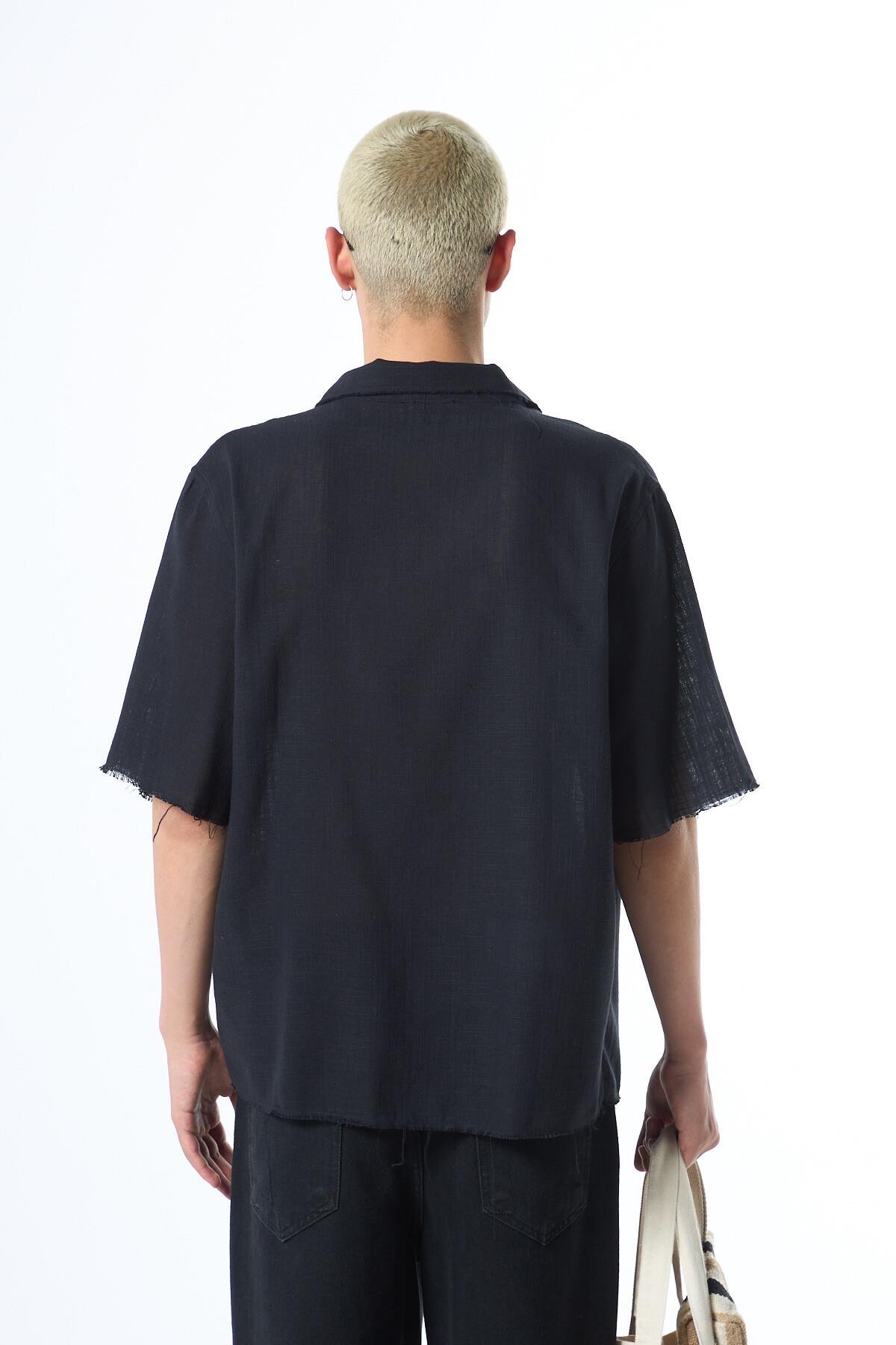 Dikişsiz Kısa Kol Cepsiz Oversize Keten Gömlek Siyah