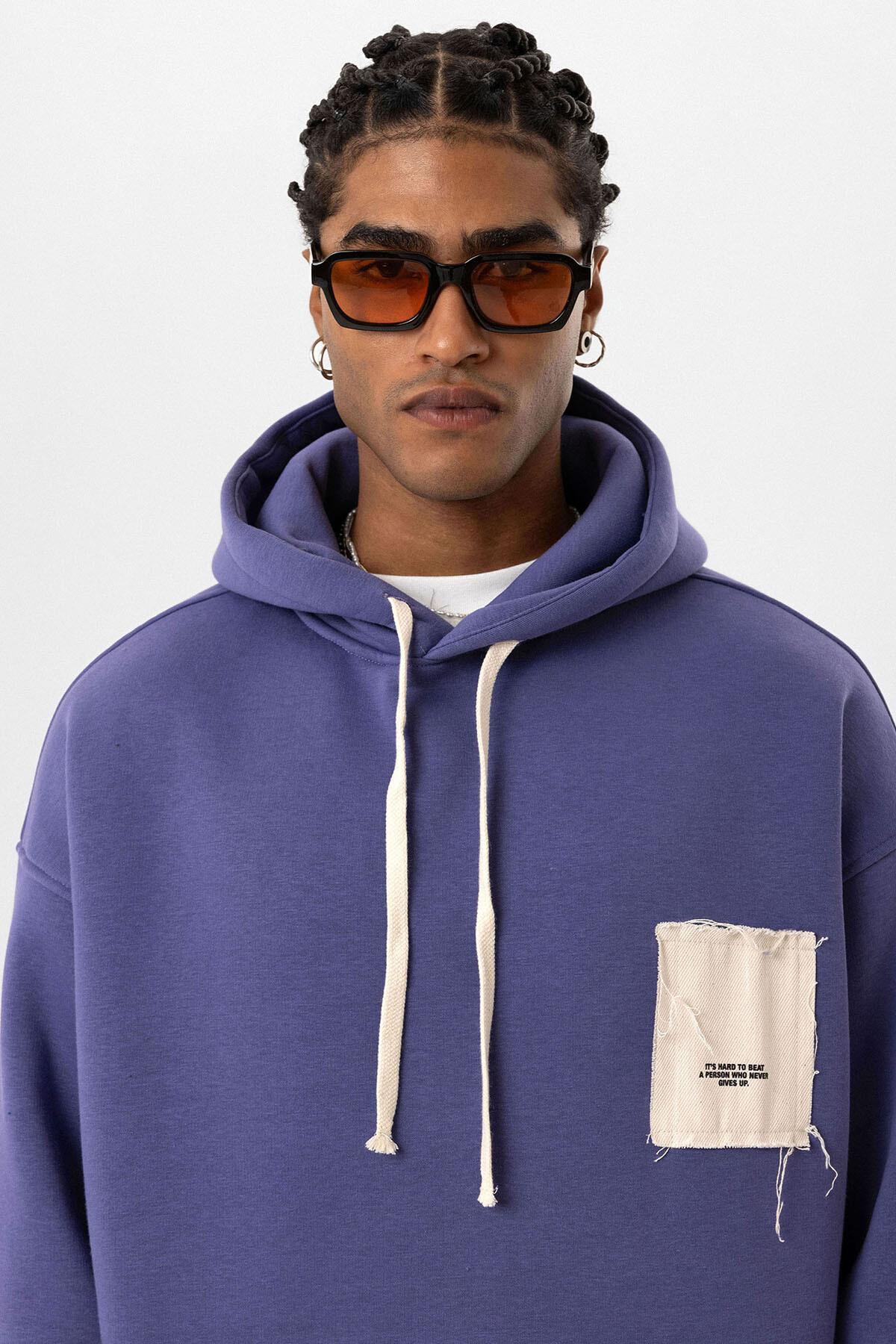 Etiket Detaylı Oversize Kapüşonlu Sweatshirt Mor